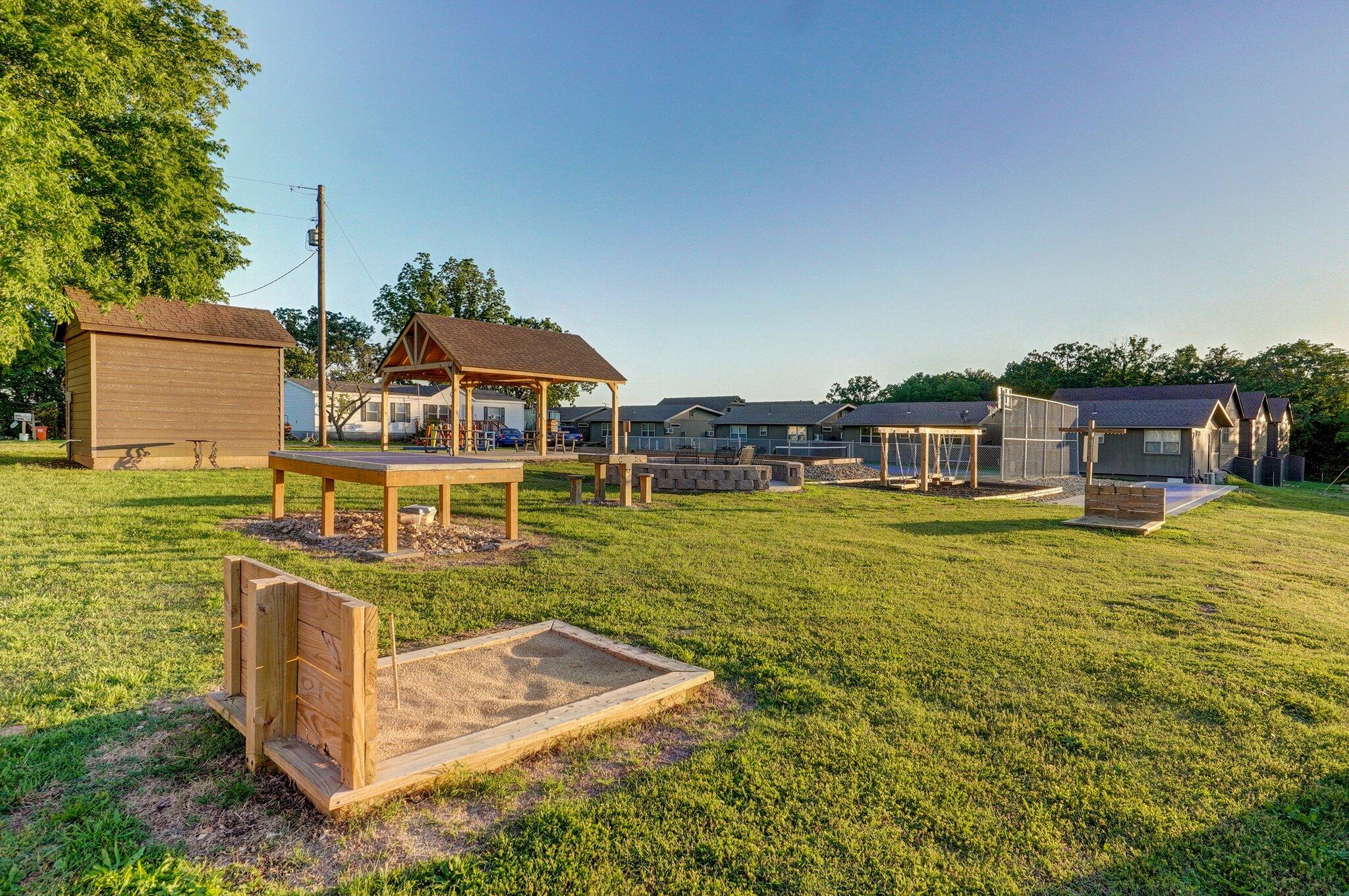4656 West State Highway H Property Photo 17