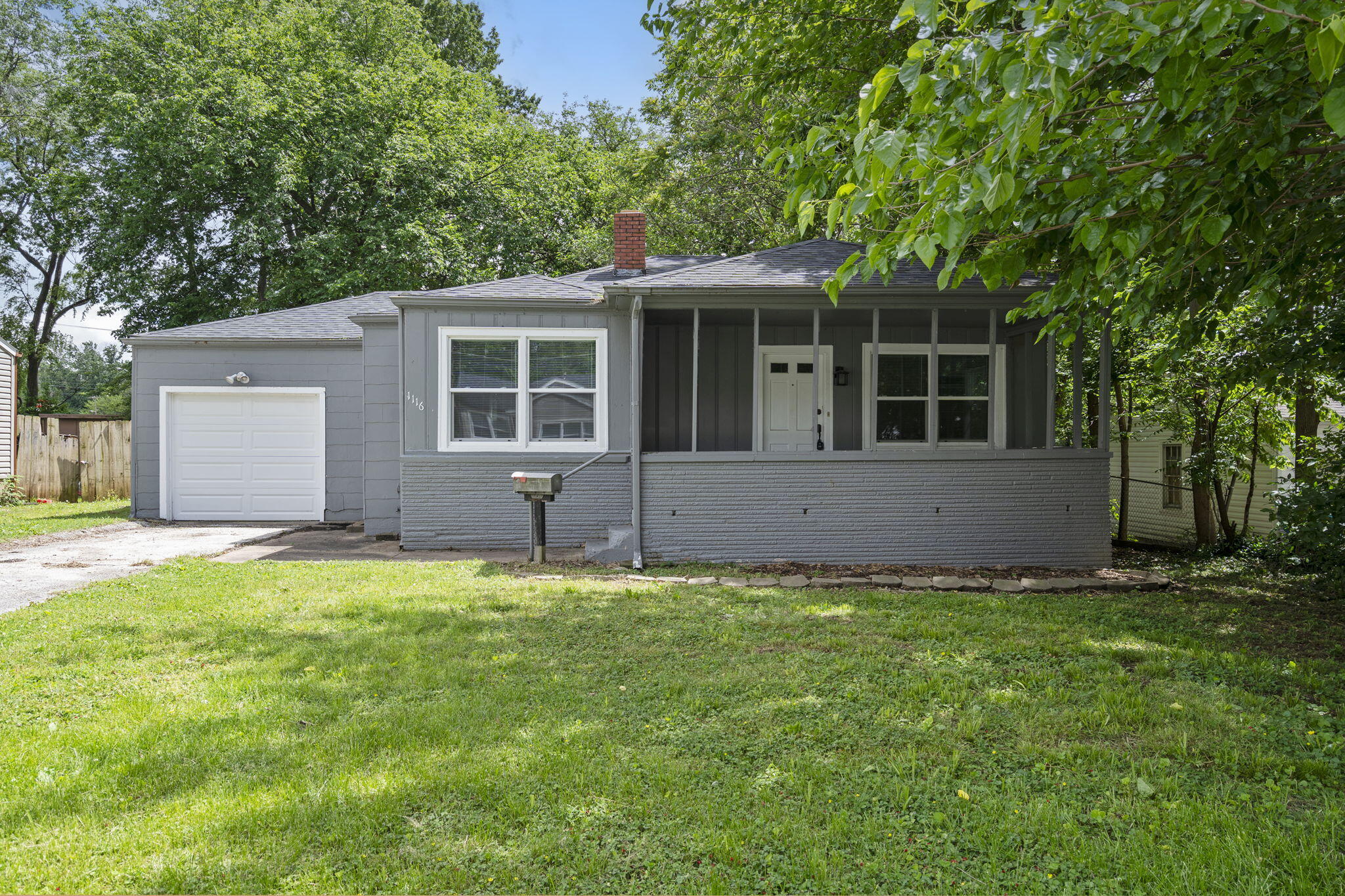 1116 West University Street Property Photo 1
