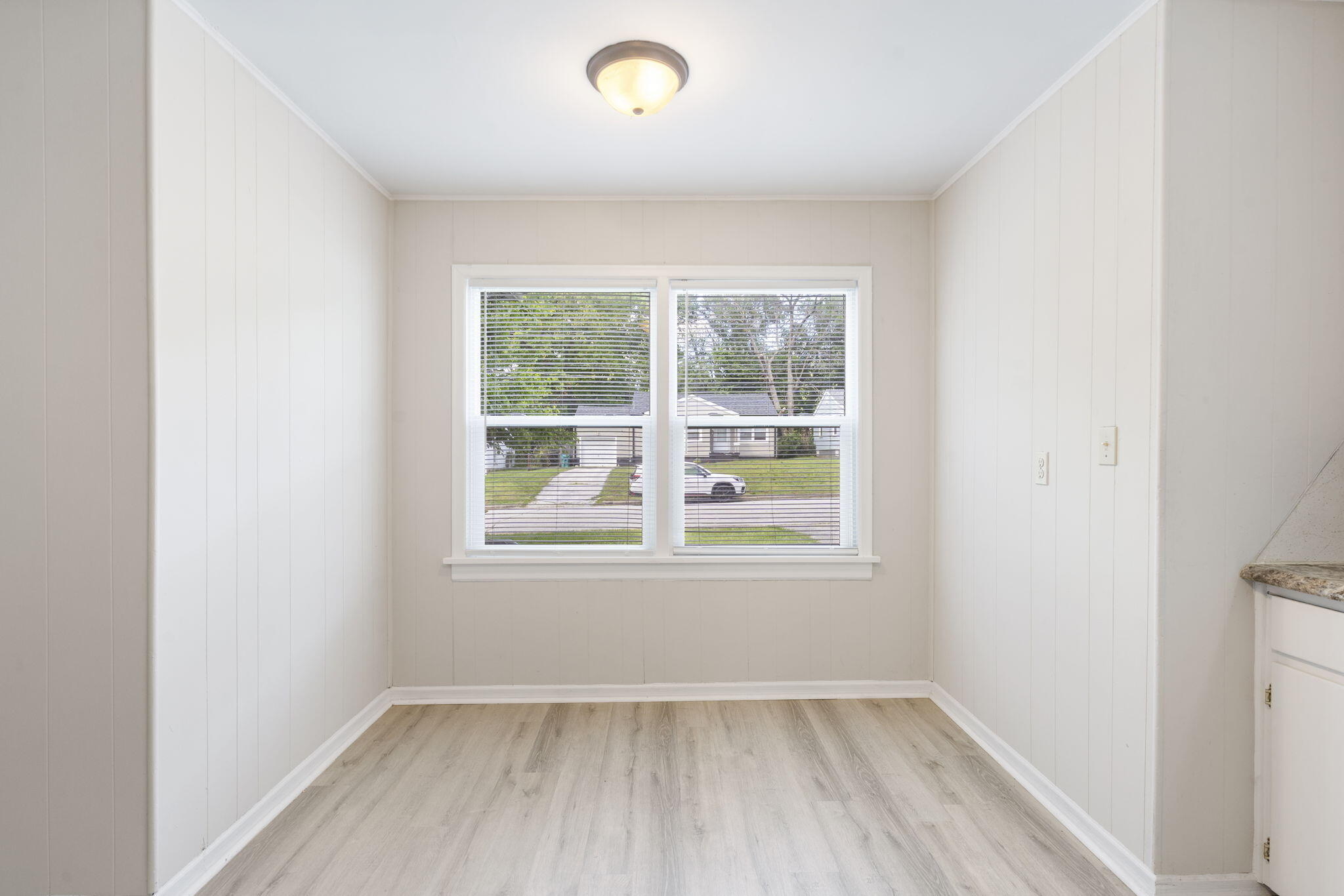 1116 West University Street Property Photo 12