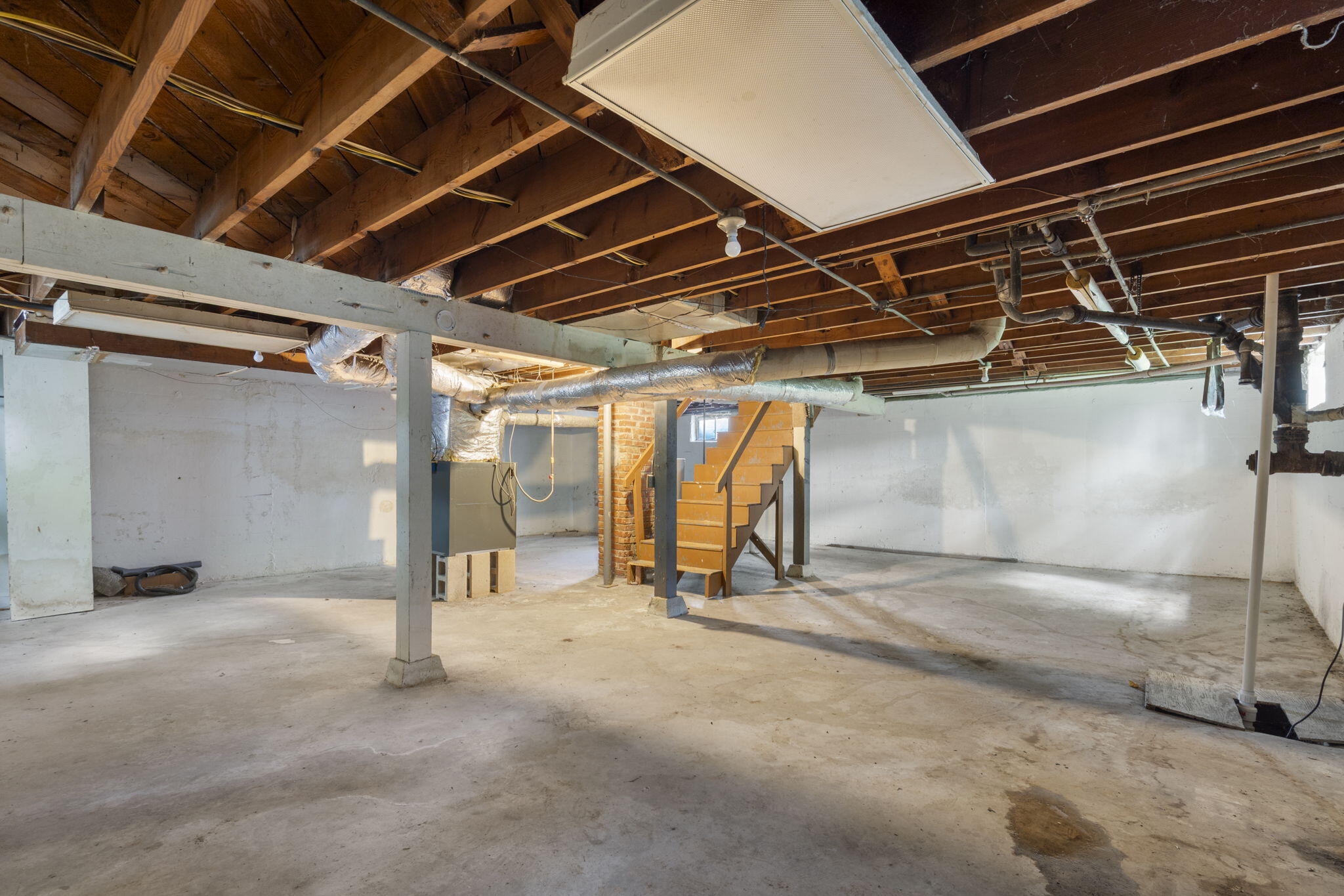 1116 West University Street Property Photo 21