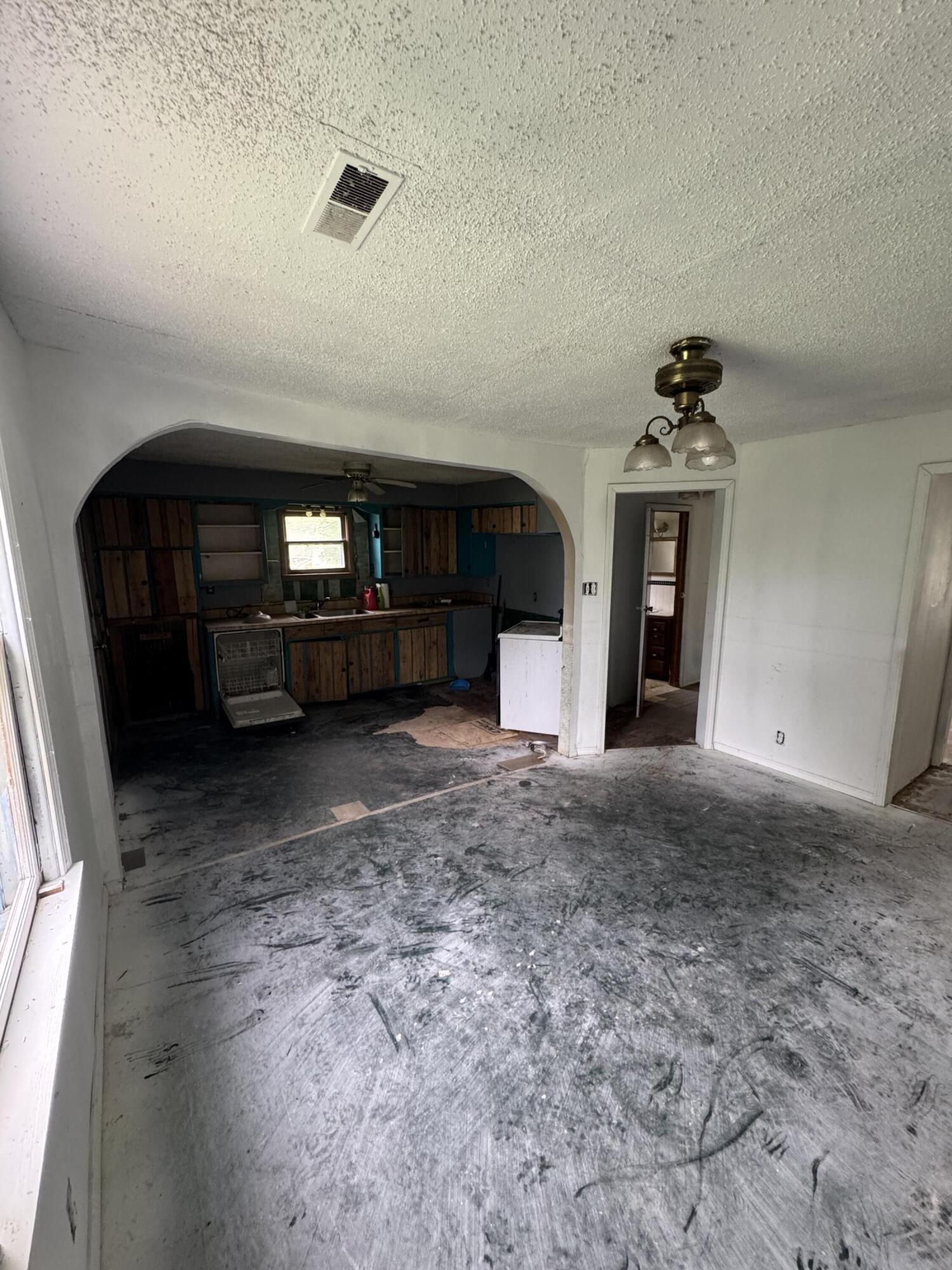 516 Sunshine Drive Property Photo 10