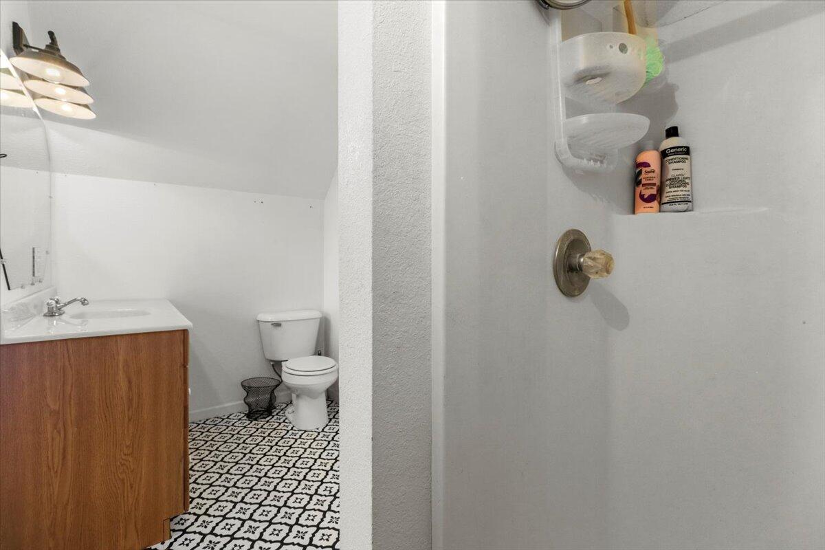 12305 Ad Highway Property Photo 16