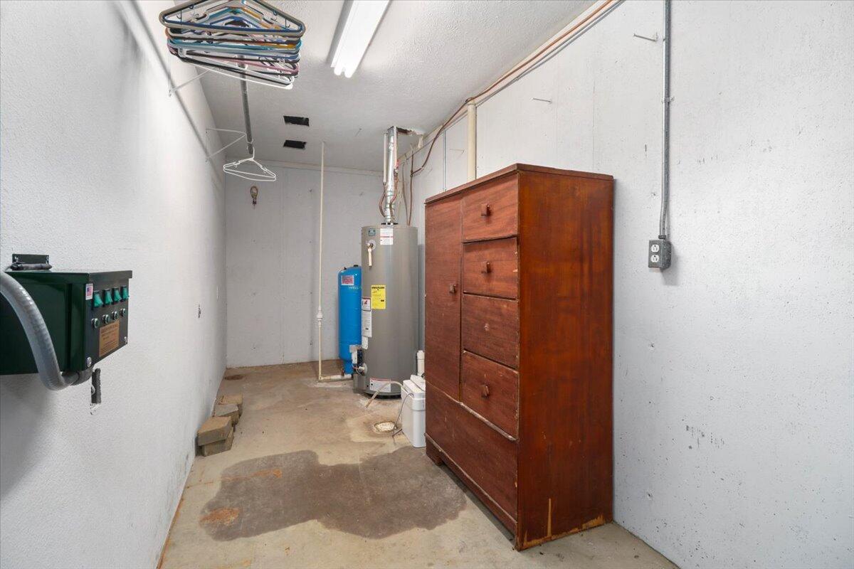 12305 Ad Highway Property Photo 18