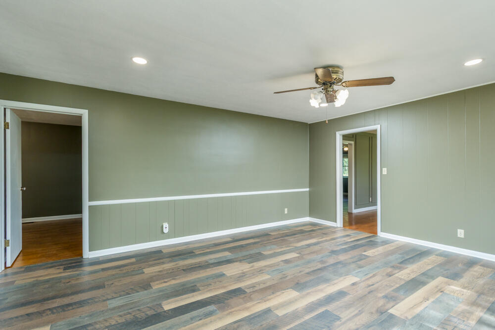 1318 South Farm Road 205 Property Photo 8