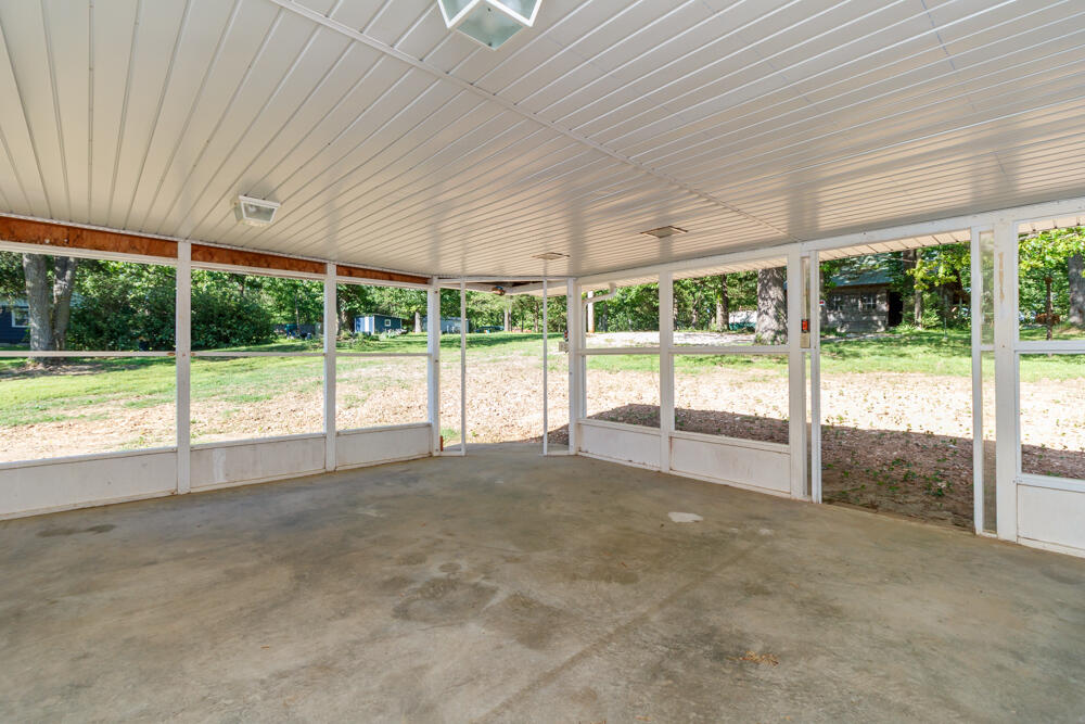 1318 South Farm Road 205 Property Photo 23