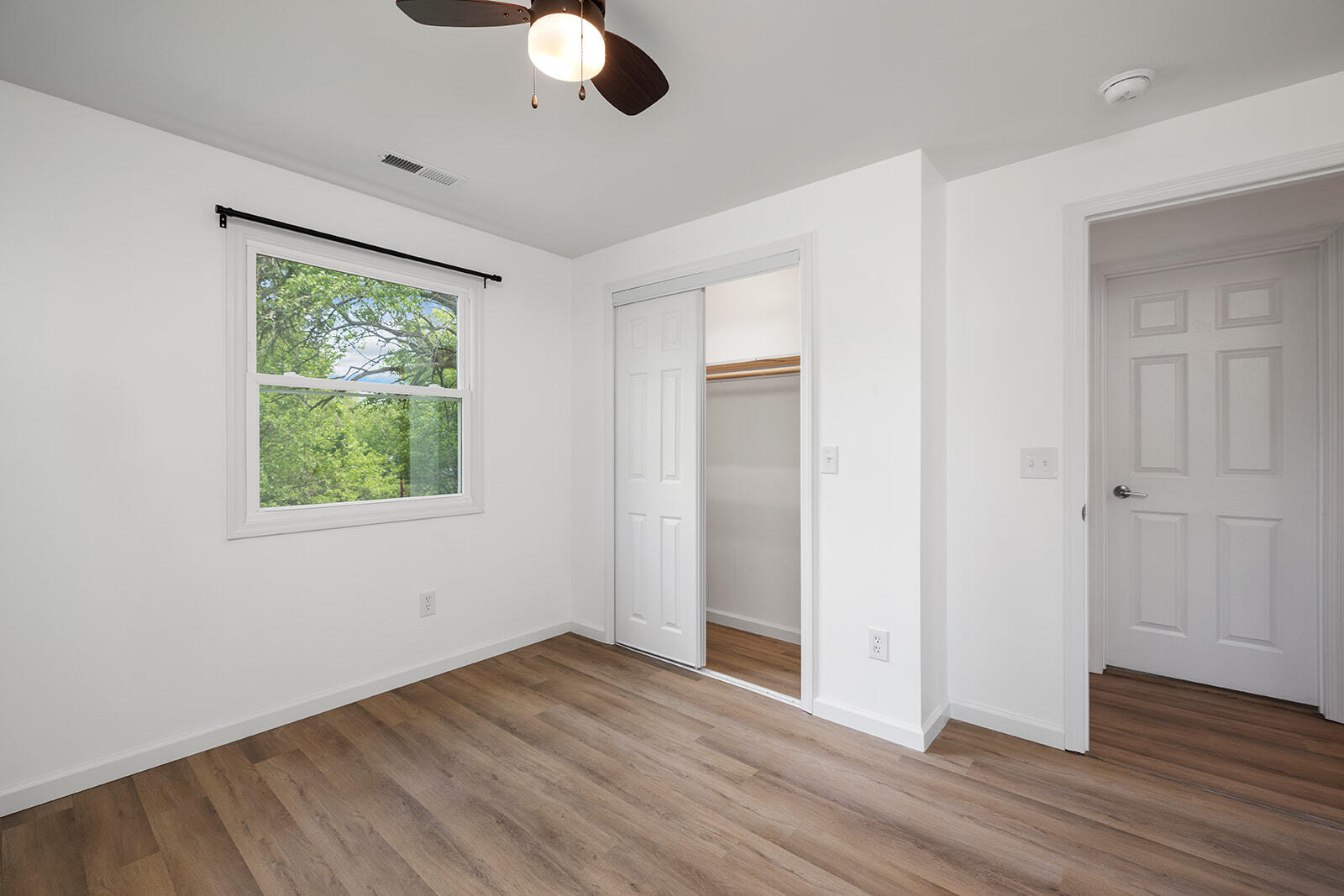 3304 South Pinehurst Avenue Property Photo 19