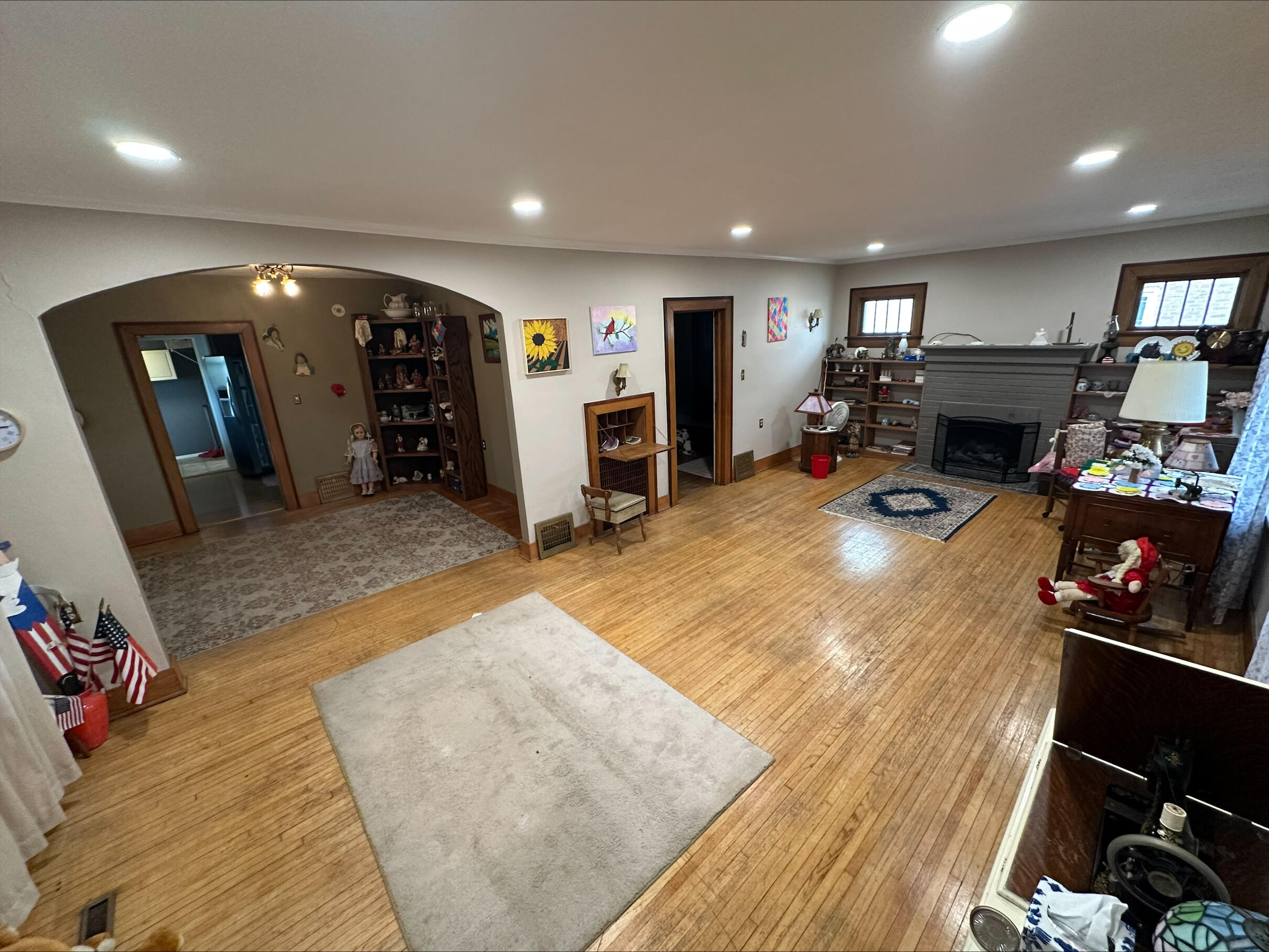559 East Pleasant Street Property Photo 4