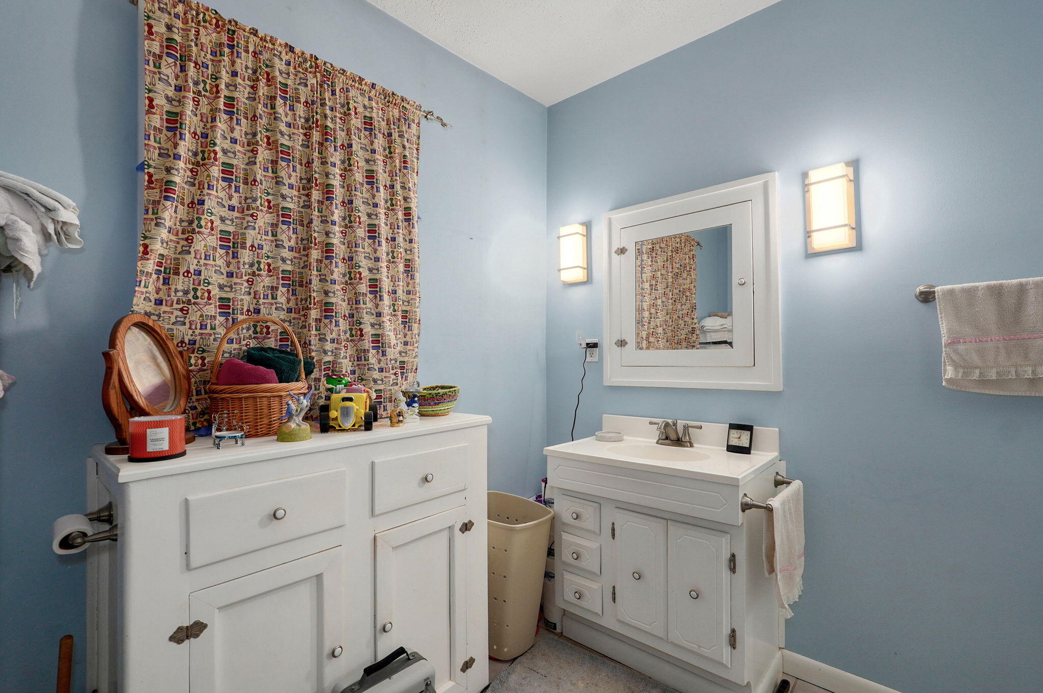 559 East Pleasant Street Property Photo 16