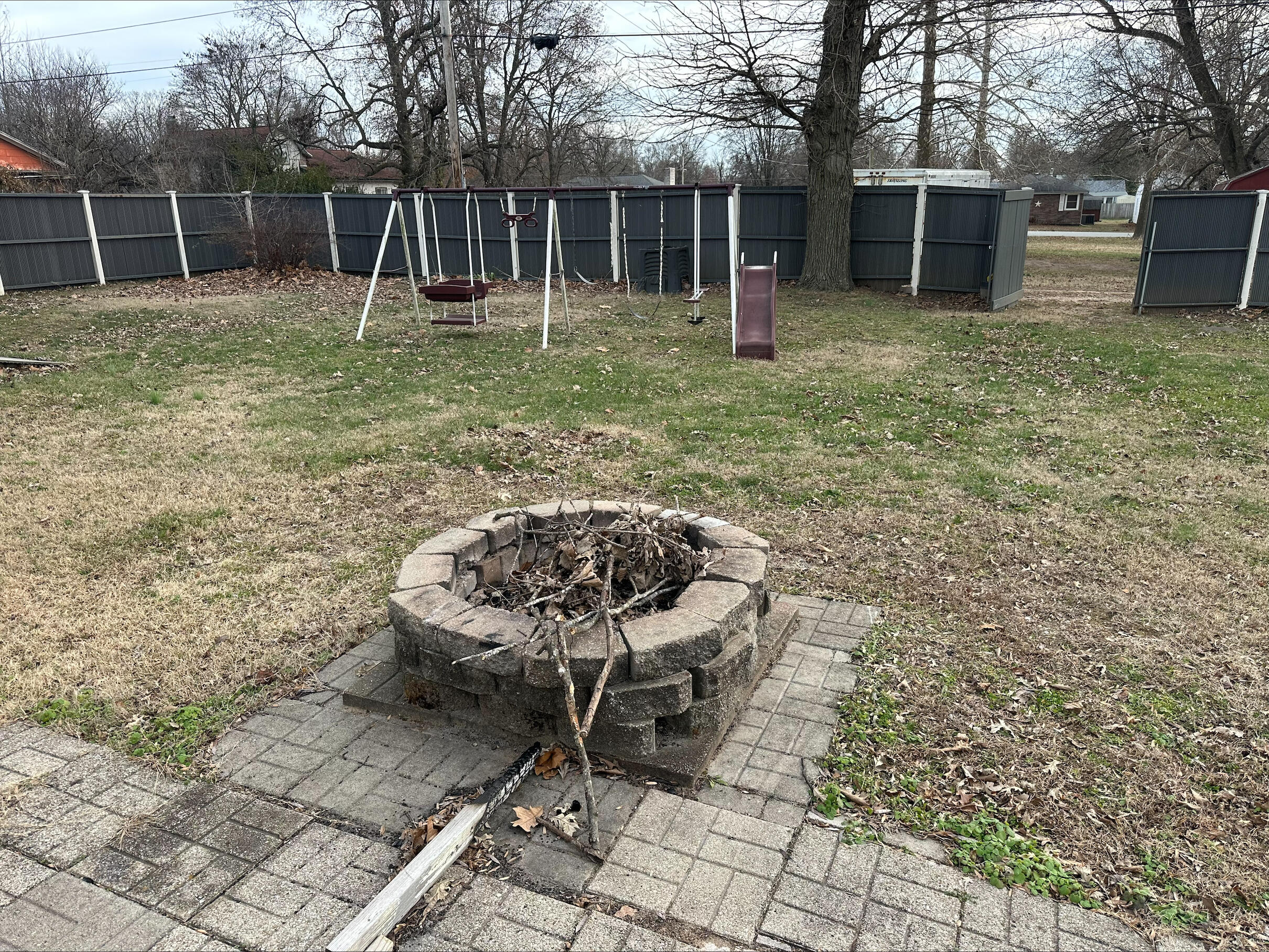 559 East Pleasant Street Property Photo 40