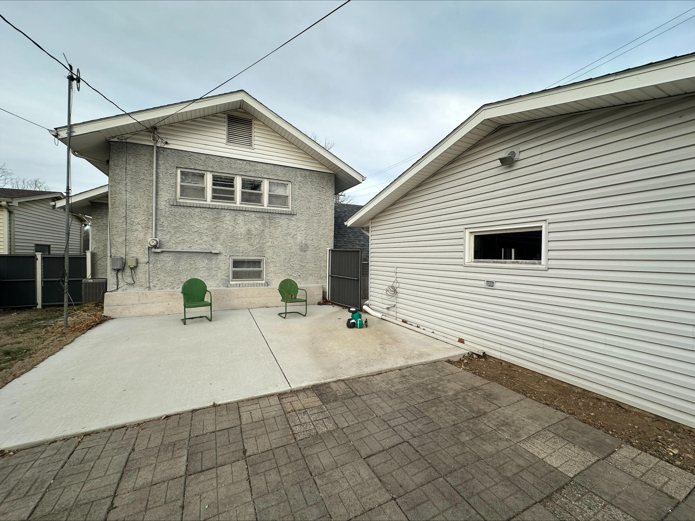 559 East Pleasant Street Property Photo 41