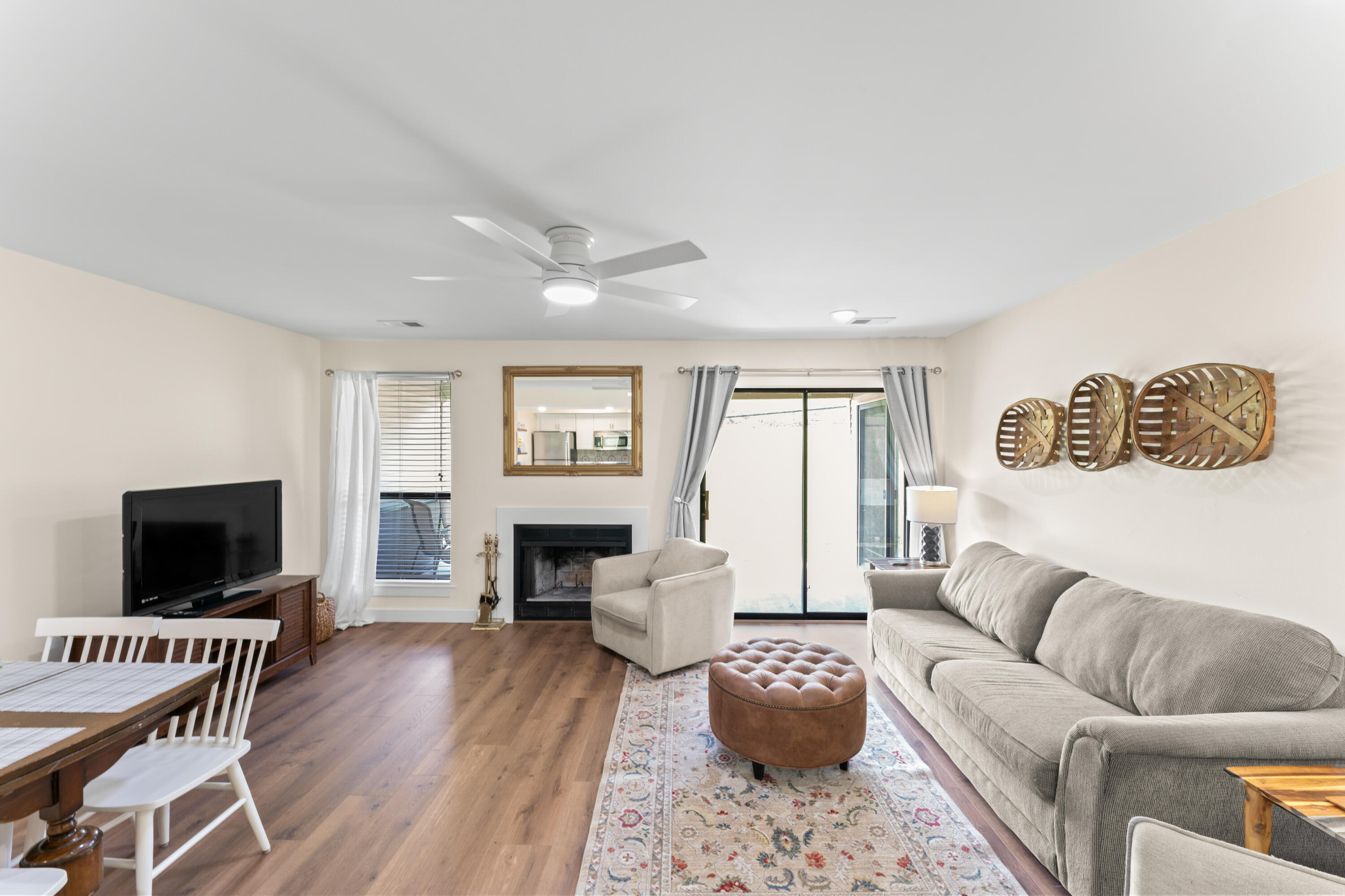 264 Turnberry Drive Property Photo 2