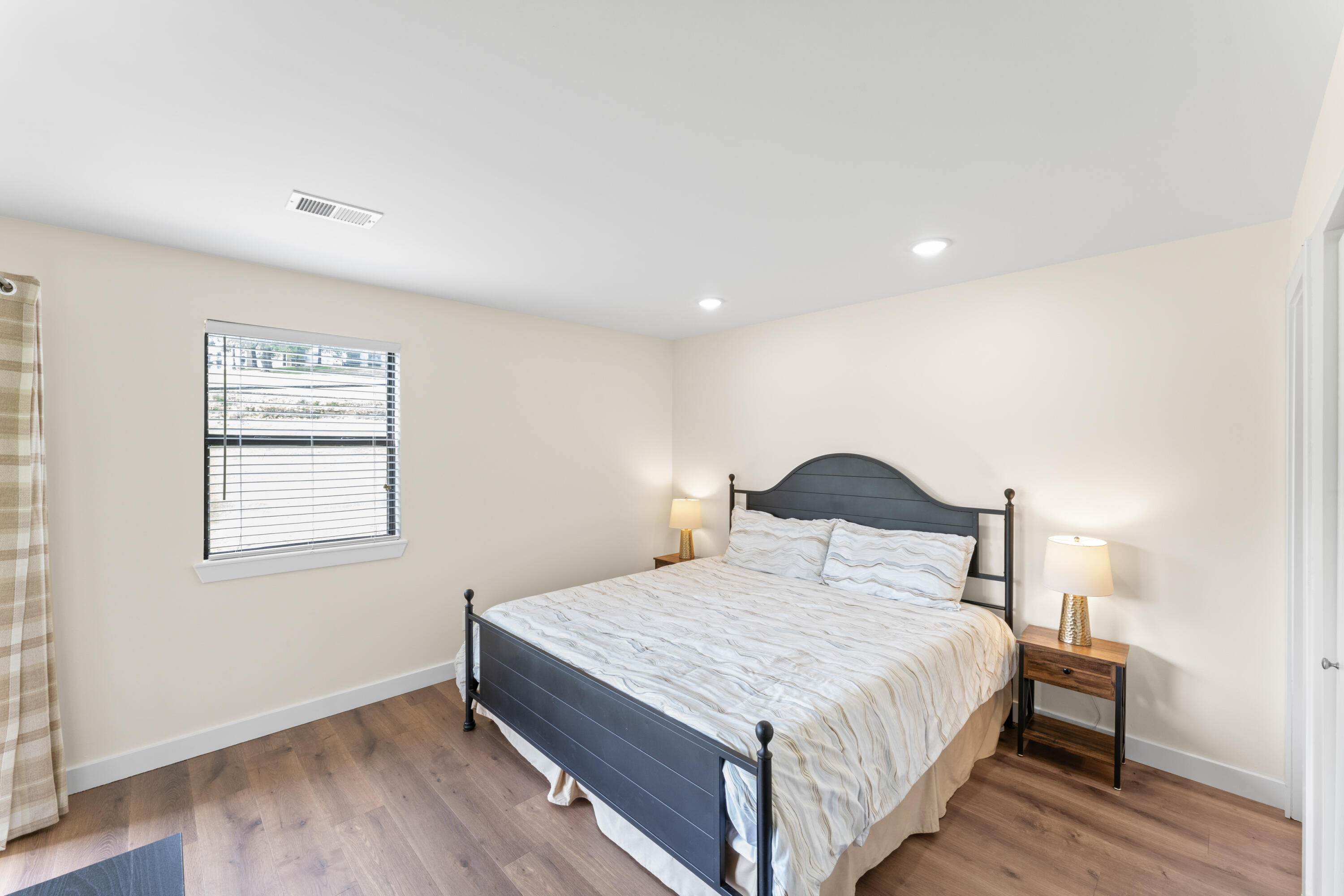 264 Turnberry Drive Property Photo 3