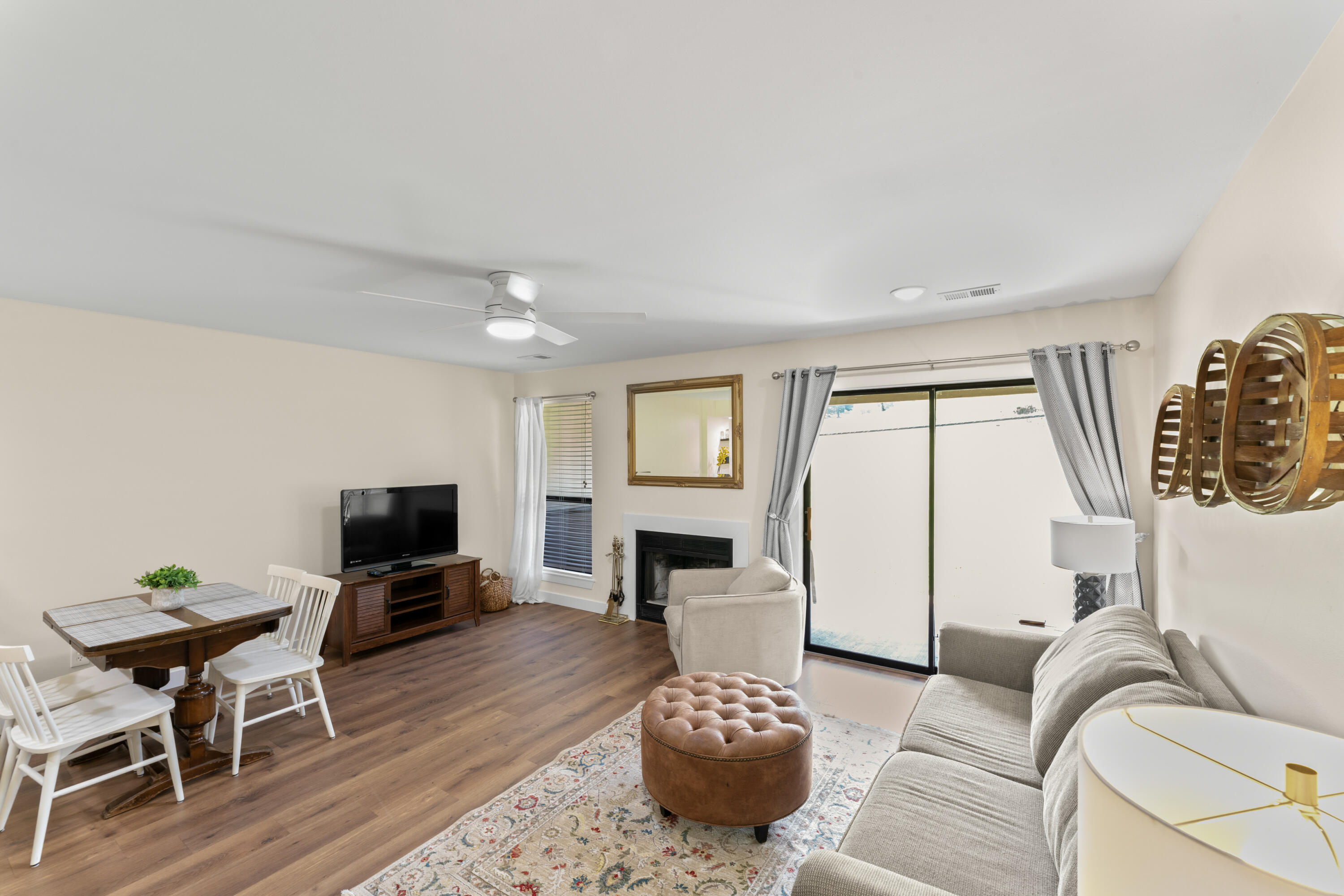 264 Turnberry Drive Property Photo 6