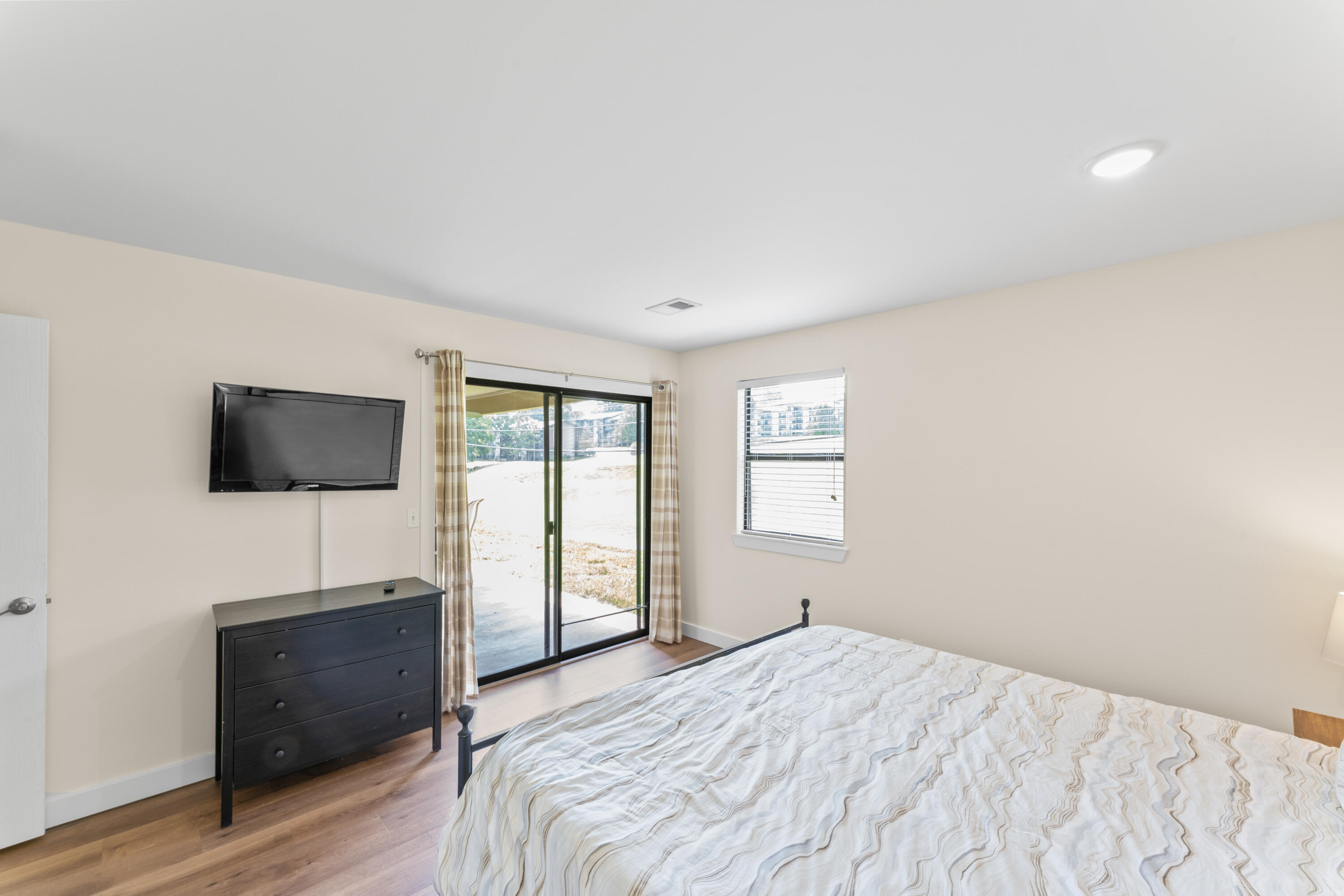 264 Turnberry Drive Property Photo 10