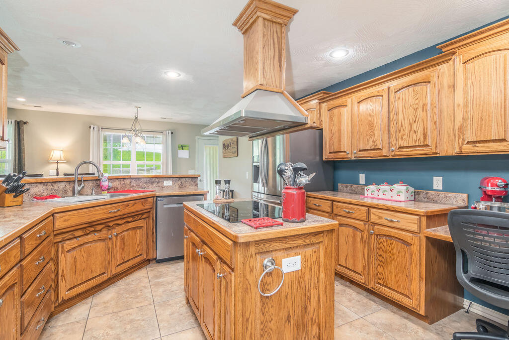 8180 West Farm Road 160 Property Photo 11