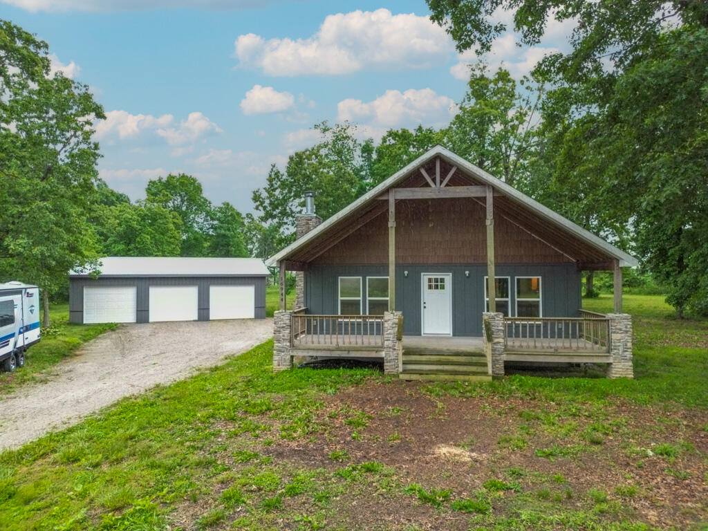 16944 Private Road 1086 Property Photo 1