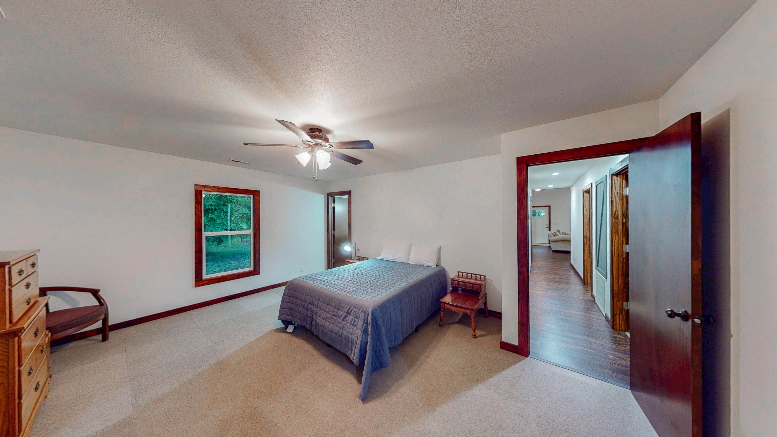 16944 Private Road 1086 Property Photo 13