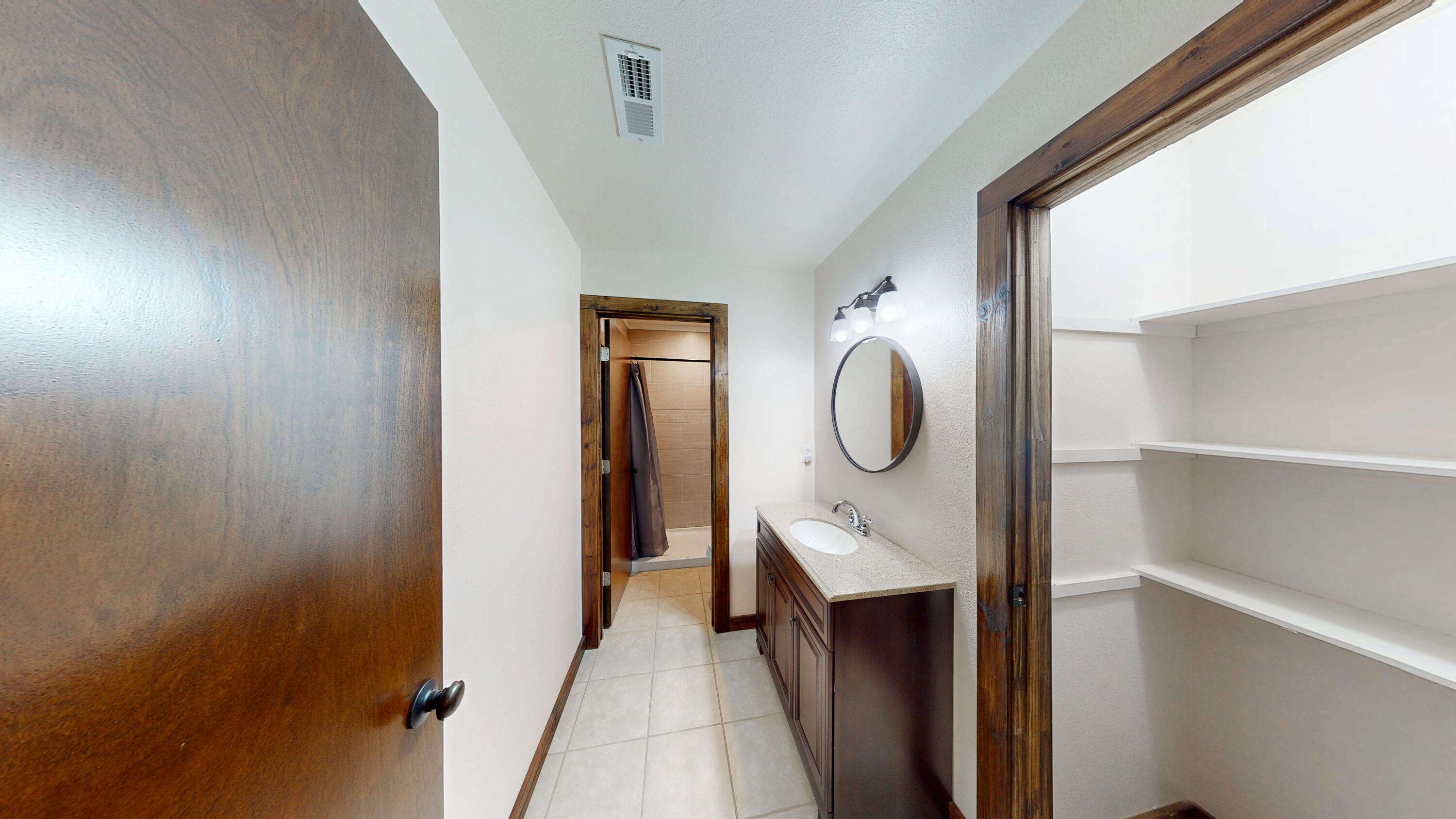 16944 Private Road 1086 Property Photo 14