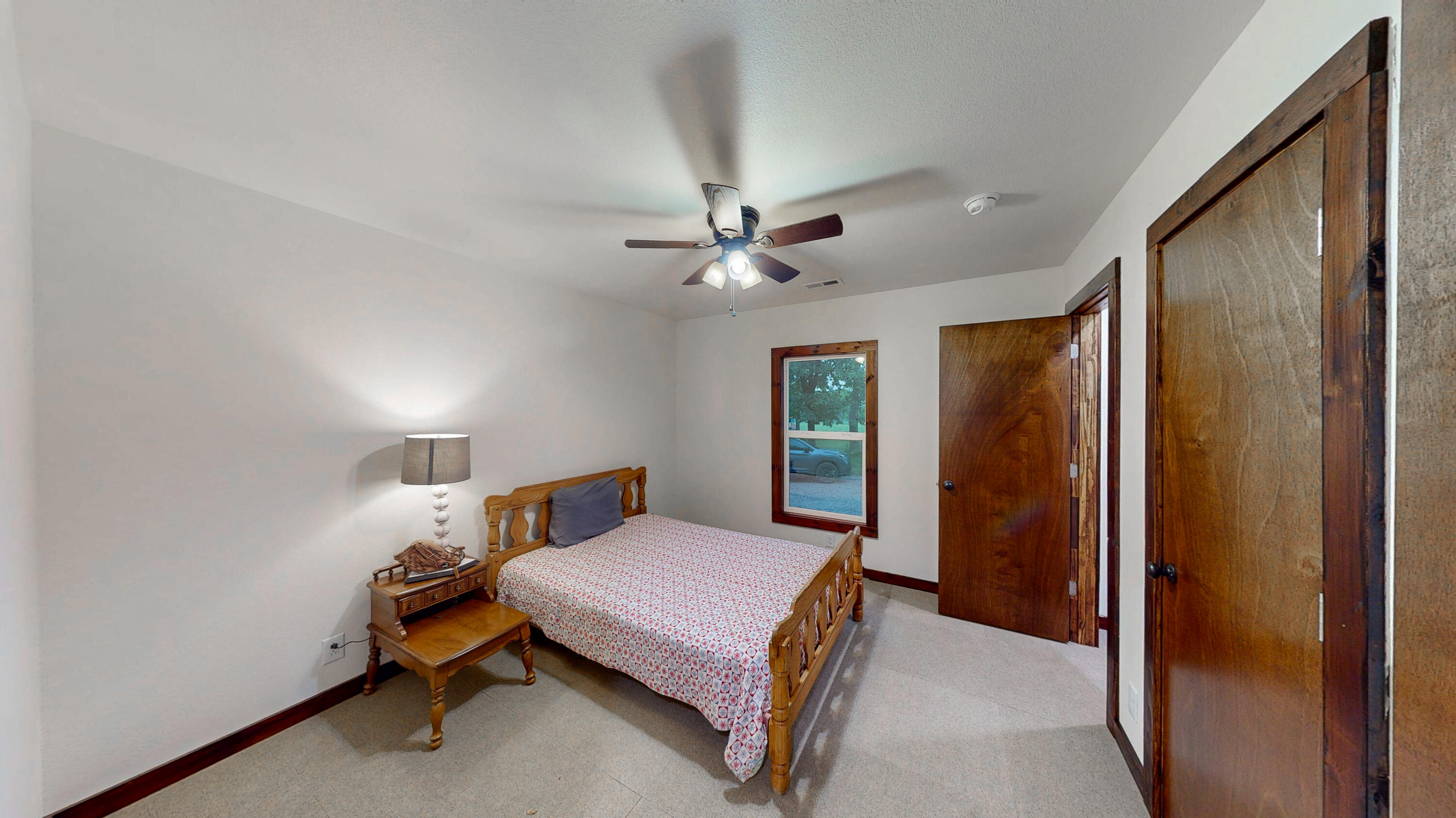 16944 Private Road 1086 Property Photo 18