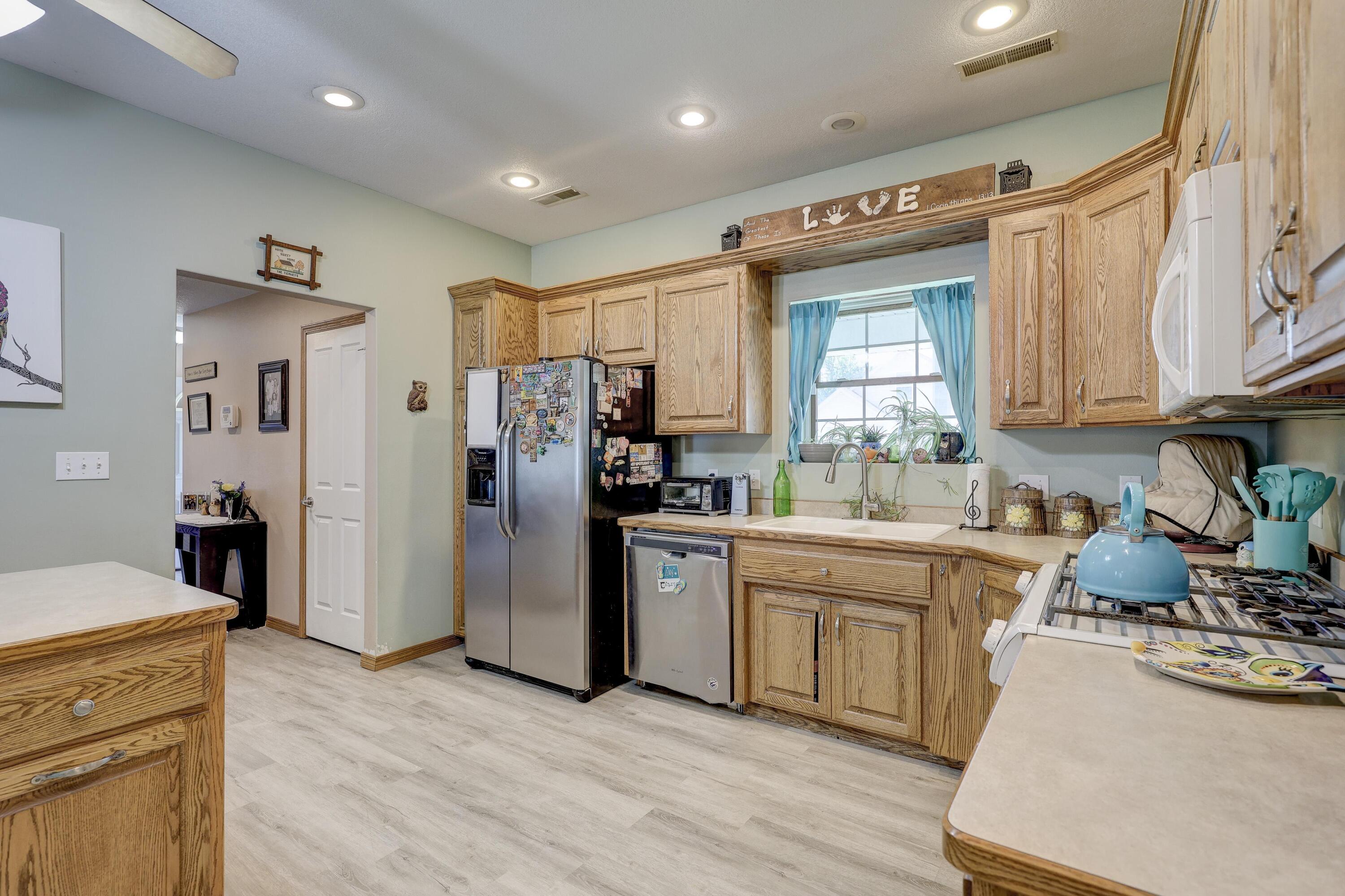 707 Lexie Lane Property Photo 15