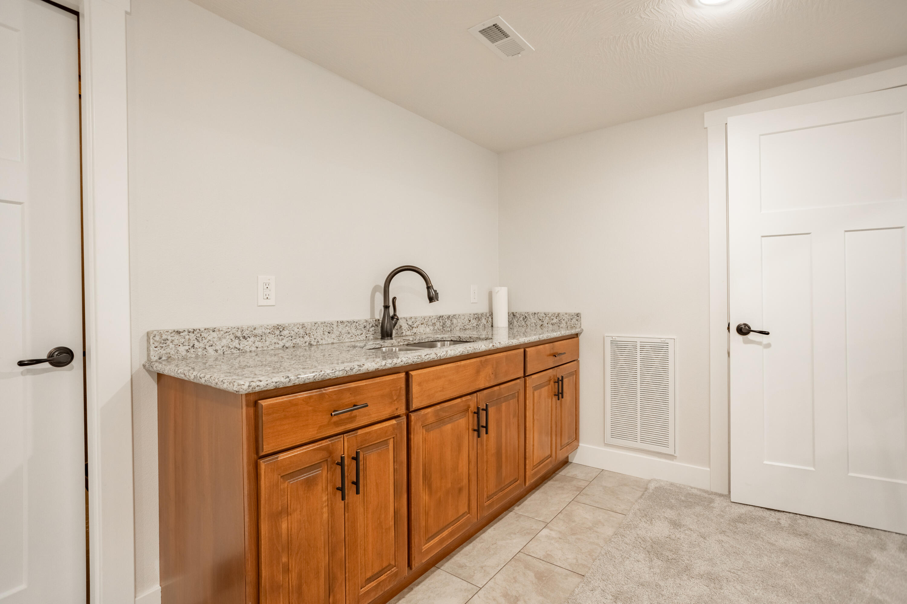 4738 North Florence Avenue Property Photo 27