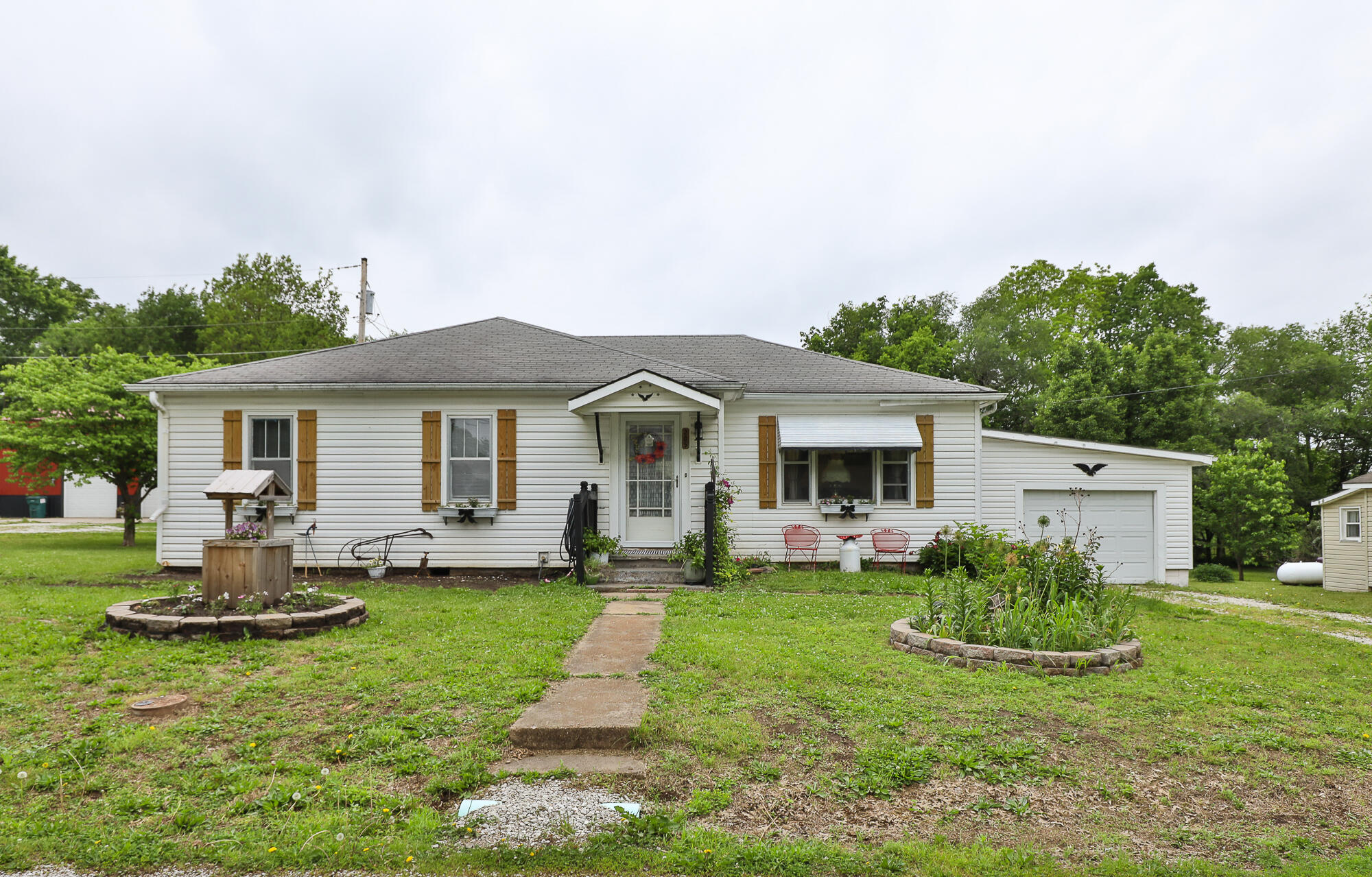 205 North Jefferson Street Property Photo 1