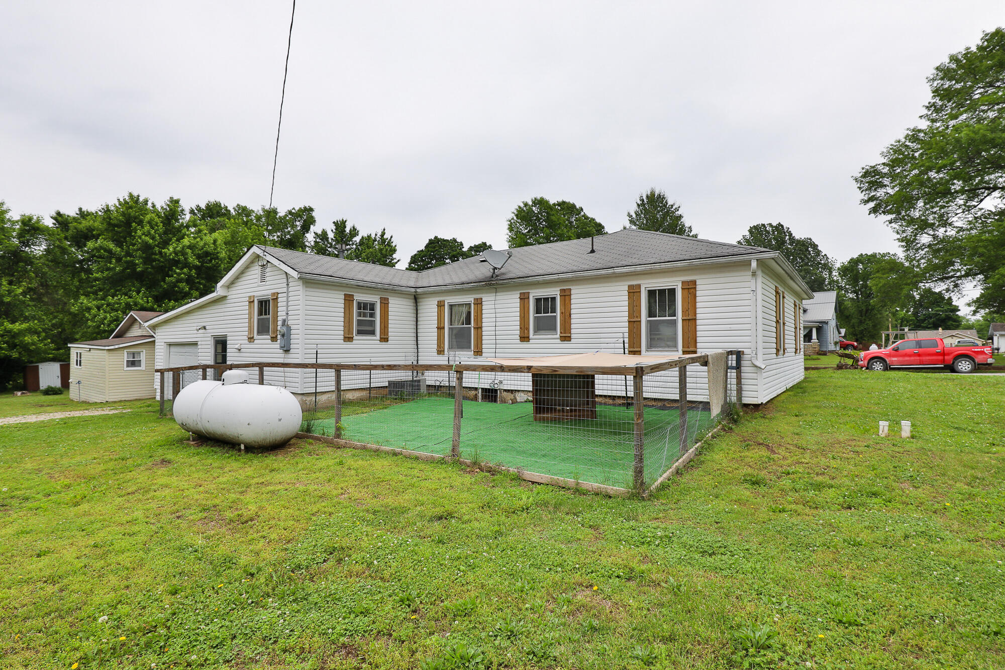 205 North Jefferson Street Property Photo 6