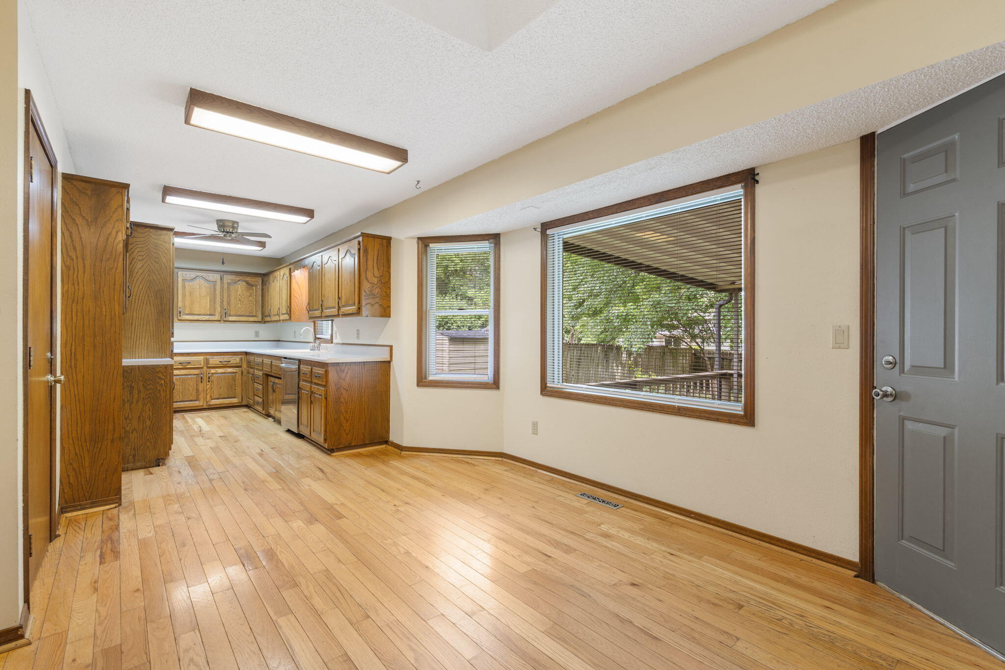 4535 West La Casa Street Property Photo 6