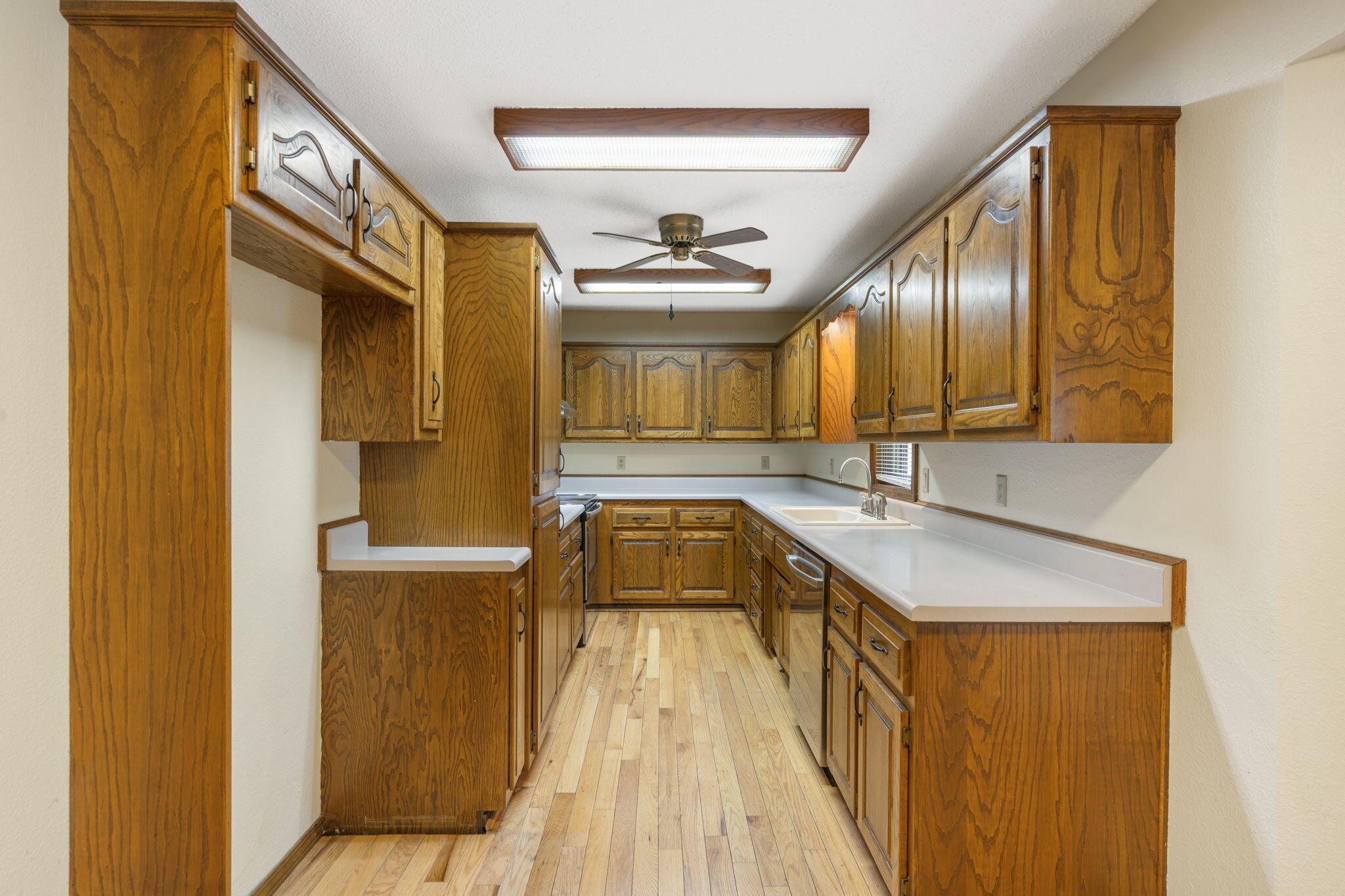 4535 West La Casa Street Property Photo 7