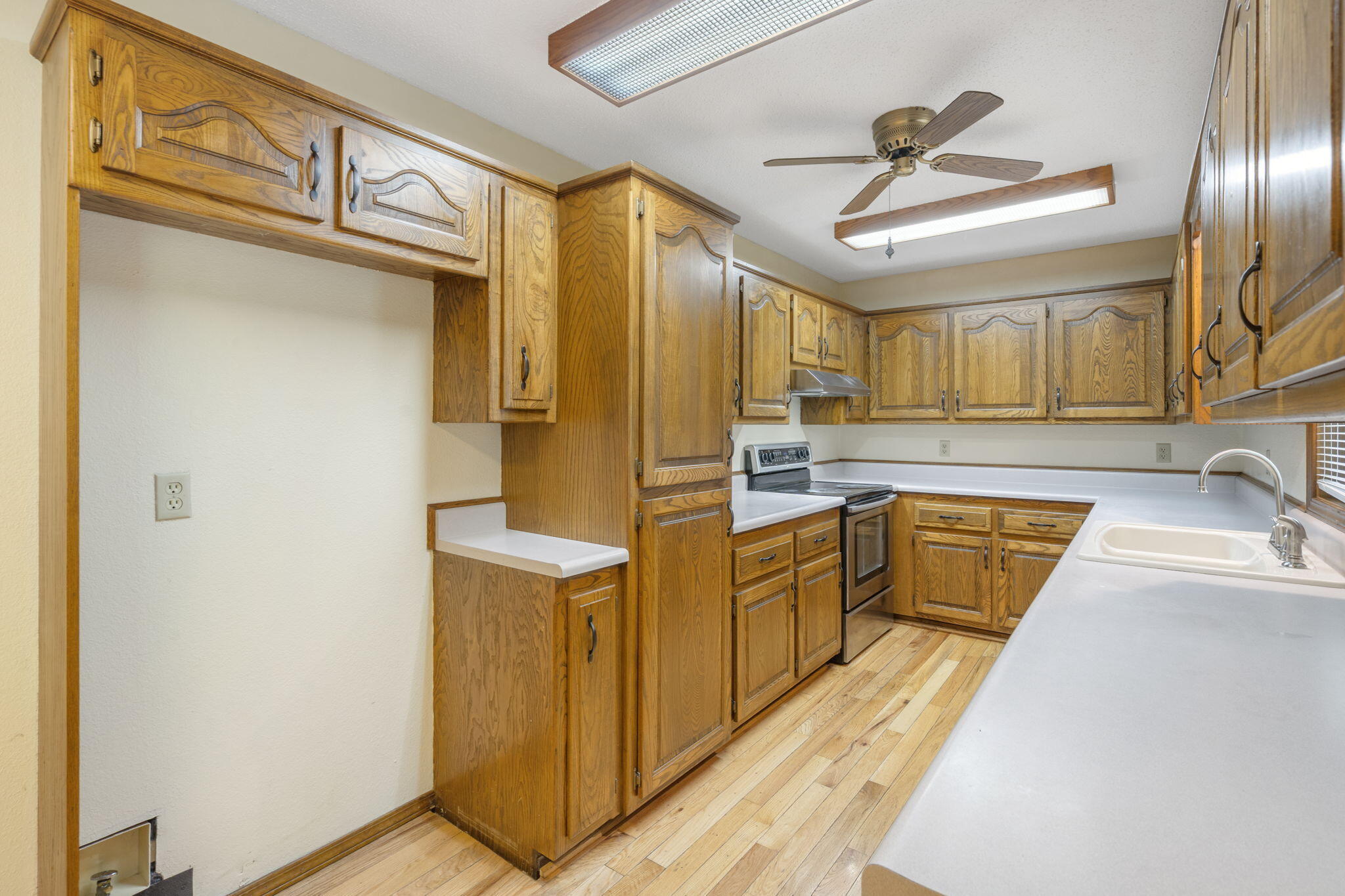 4535 West La Casa Street Property Photo 8