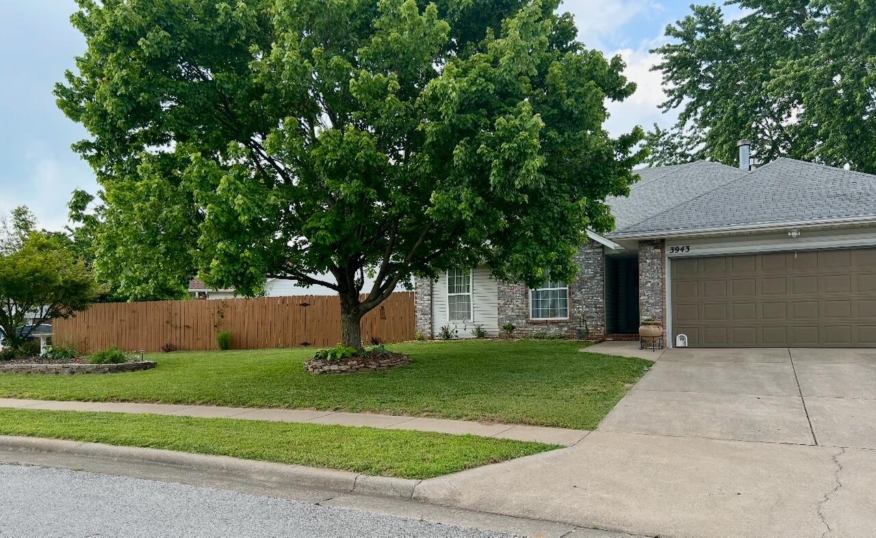3943 West Kay Pointe Boulevard Property Photo