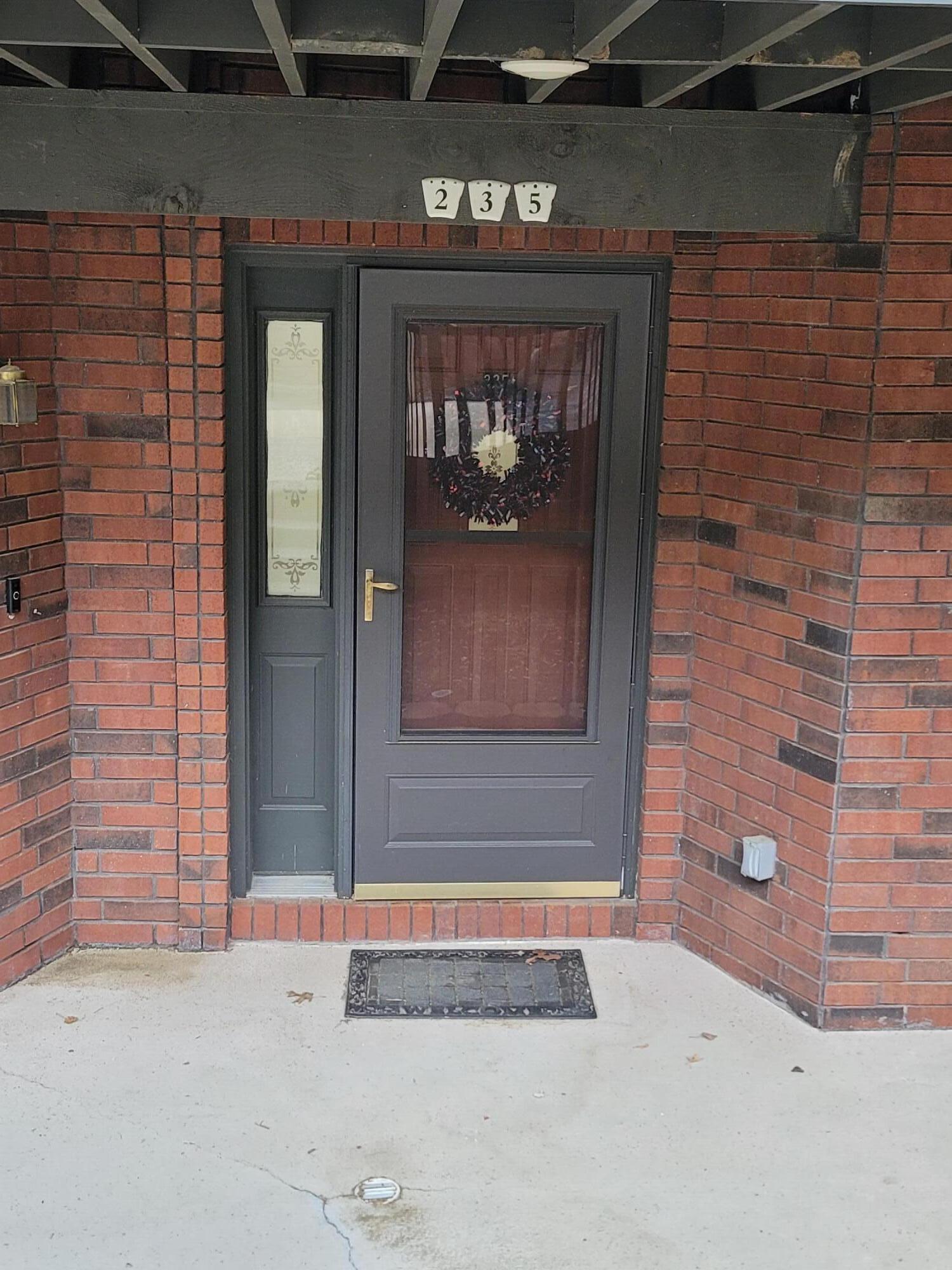 150 Sunken Forest Drive Property Photo 1