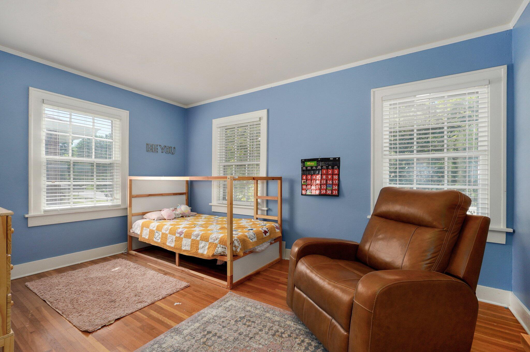 1501 East Walnut Street Property Photo 24