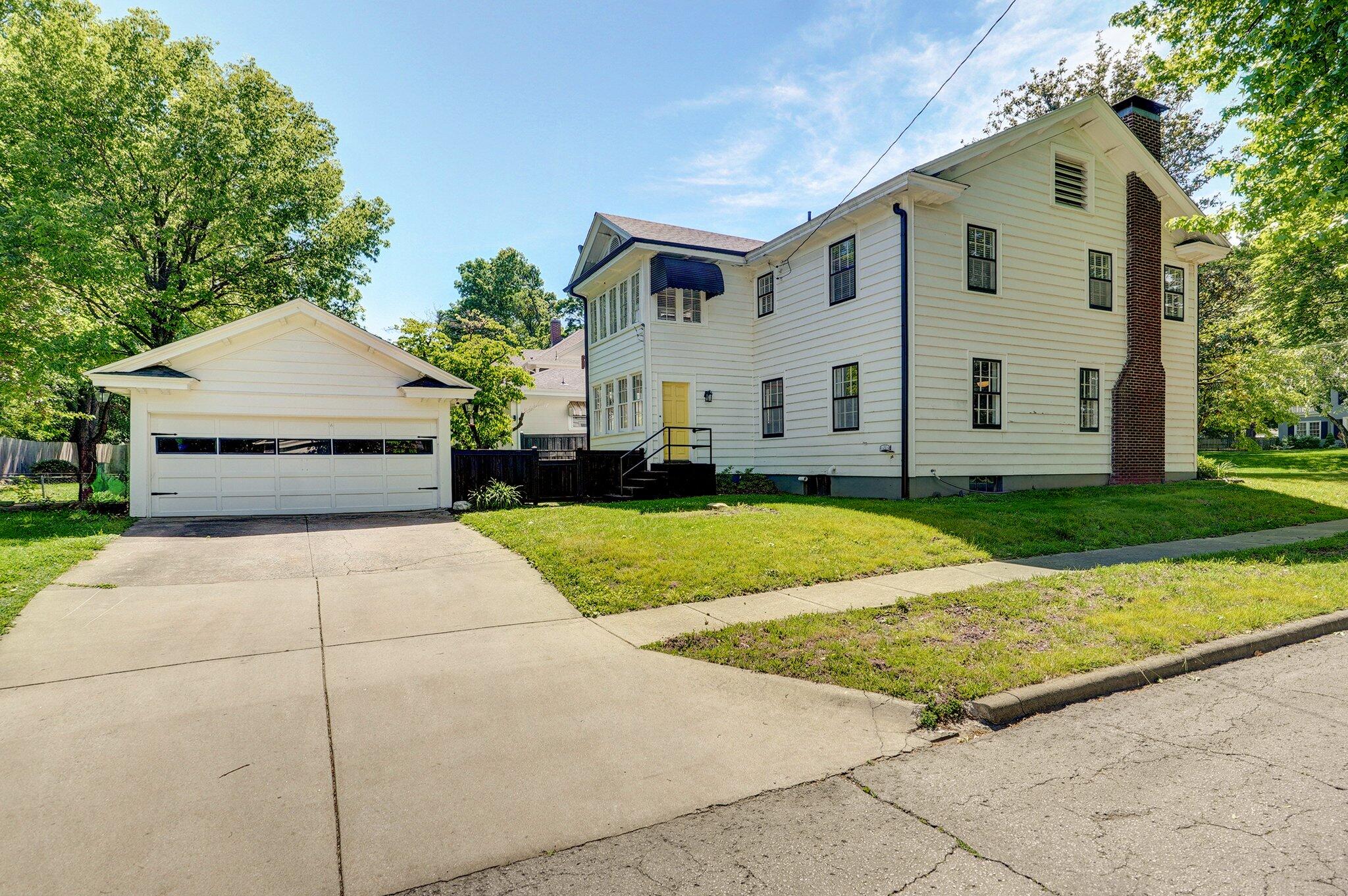 1501 East Walnut Street Property Photo 35