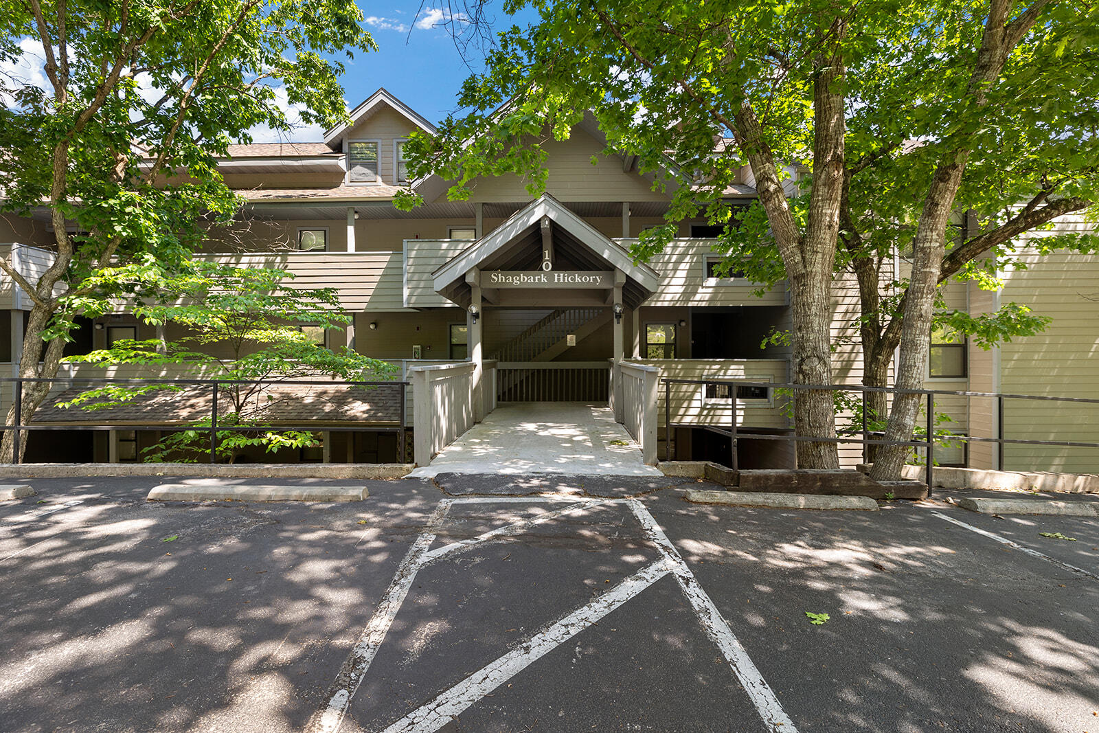10 Treehouse Lane Property Photo 32