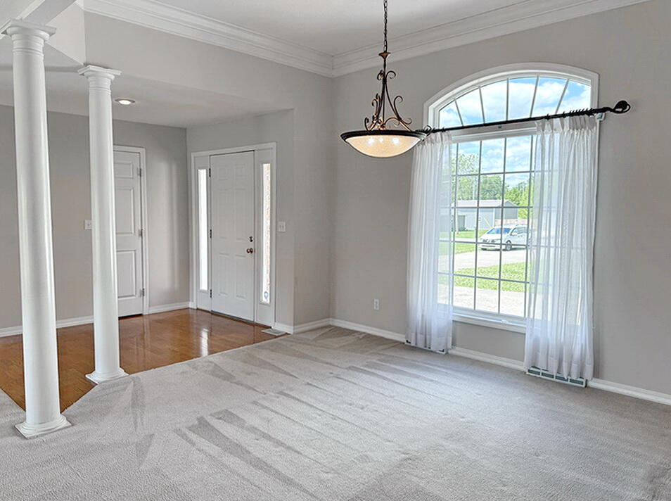 202 East Carman Road Property Photo 6