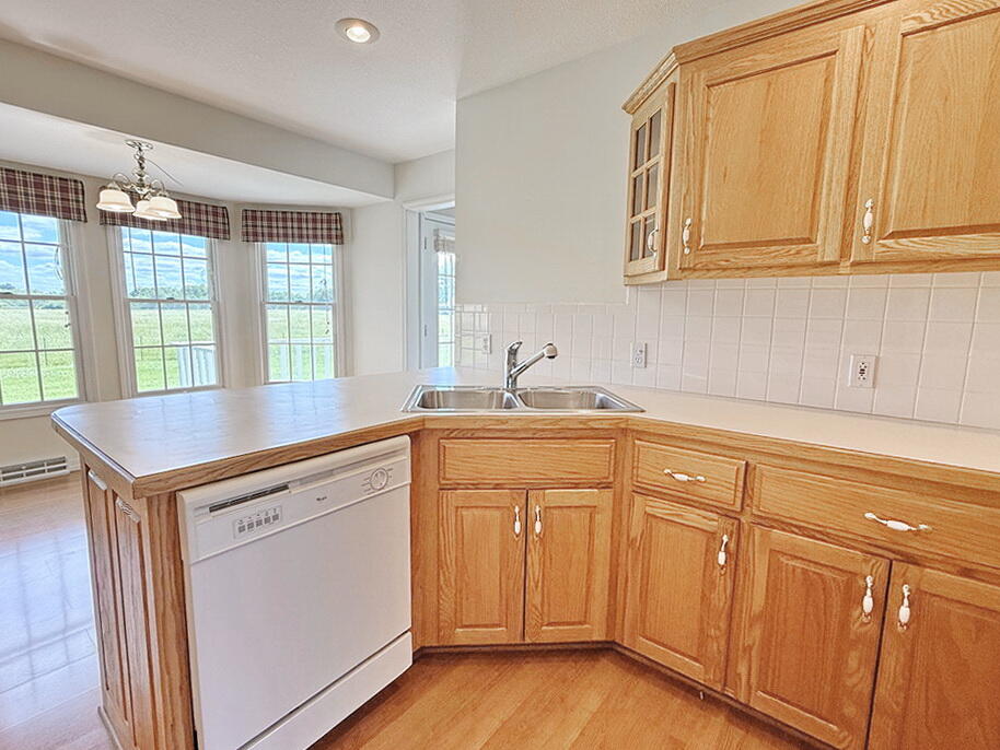 202 East Carman Road Property Photo 13