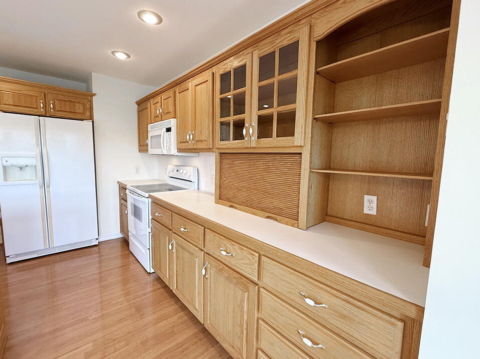 202 East Carman Road Property Photo 16