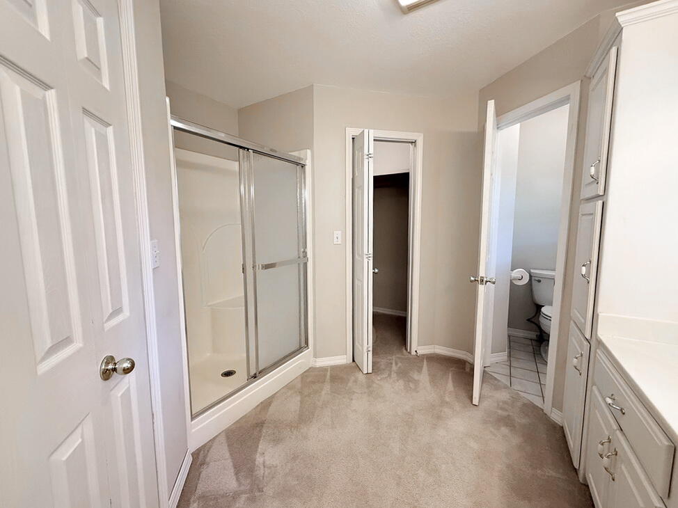 202 East Carman Road Property Photo 21