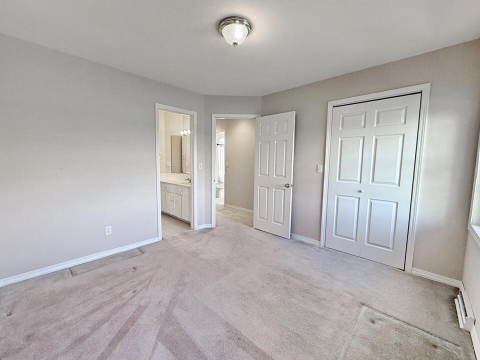 202 East Carman Road Property Photo 28