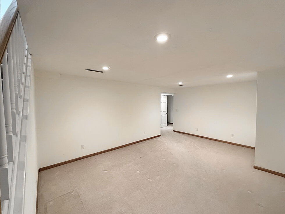 202 East Carman Road Property Photo 35