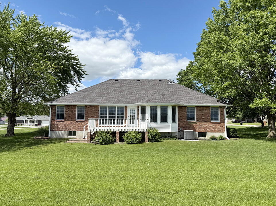 202 East Carman Road Property Photo 48