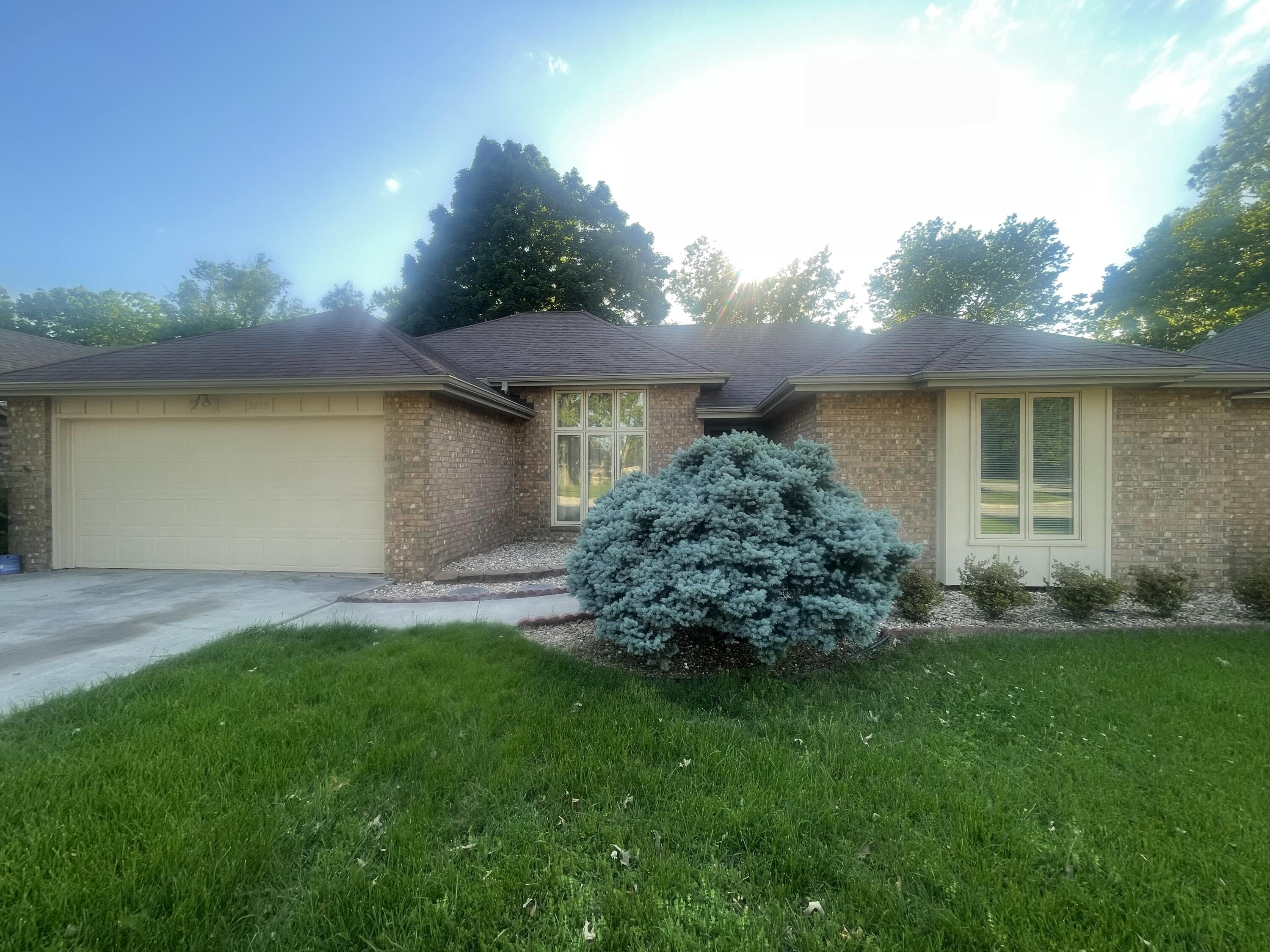 3055 South Oak Avenue Property Photo 27