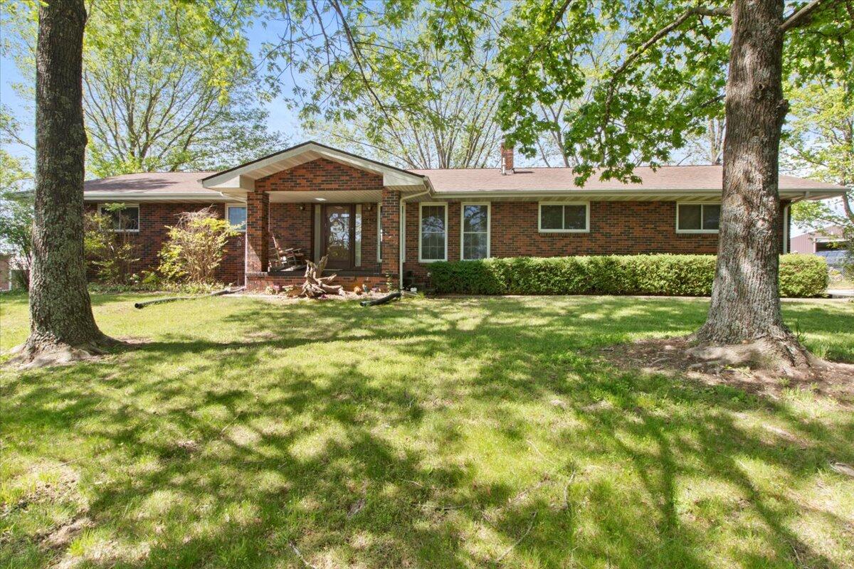 11755 Highway 137 Property Photo 1
