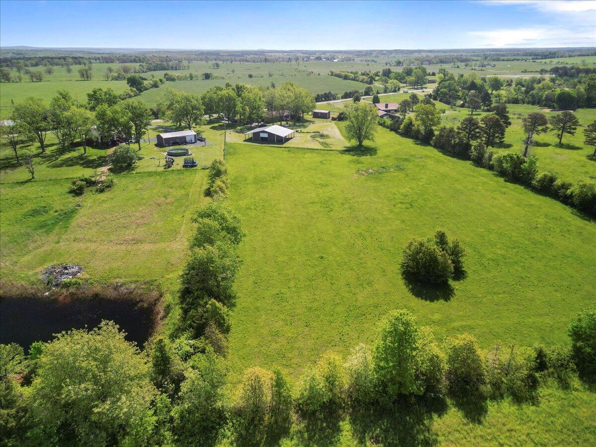 11755 Highway 137 Property Photo 3