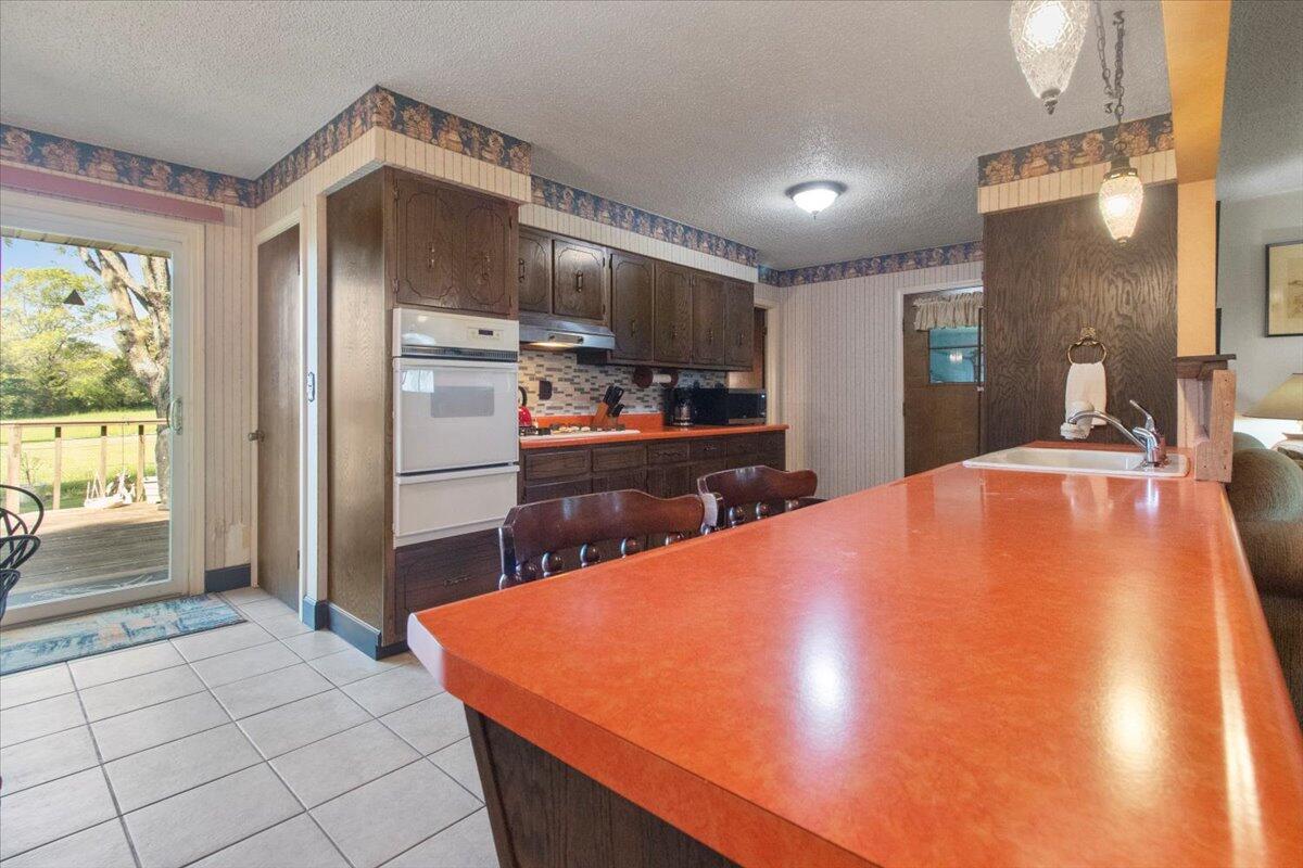 11755 Highway 137 Property Photo 10