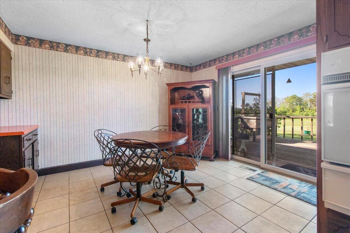 11755 Highway 137 Property Photo 12