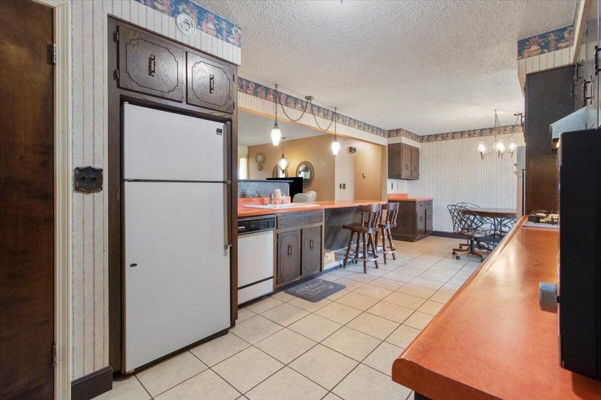 11755 Highway 137 Property Photo 14