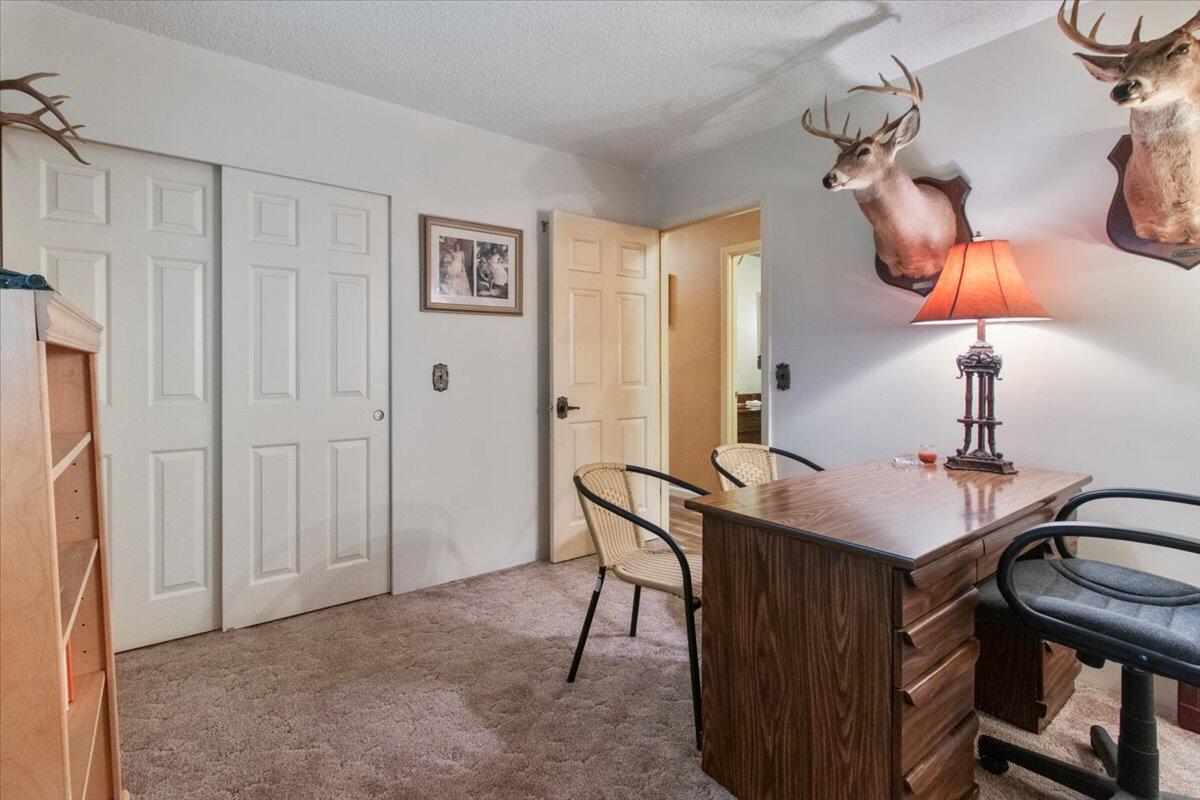 11755 Highway 137 Property Photo 17