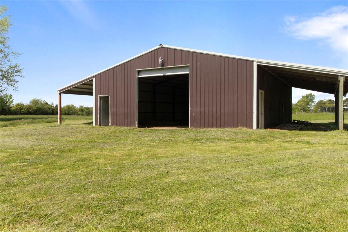 11755 Highway 137 Property Photo 35